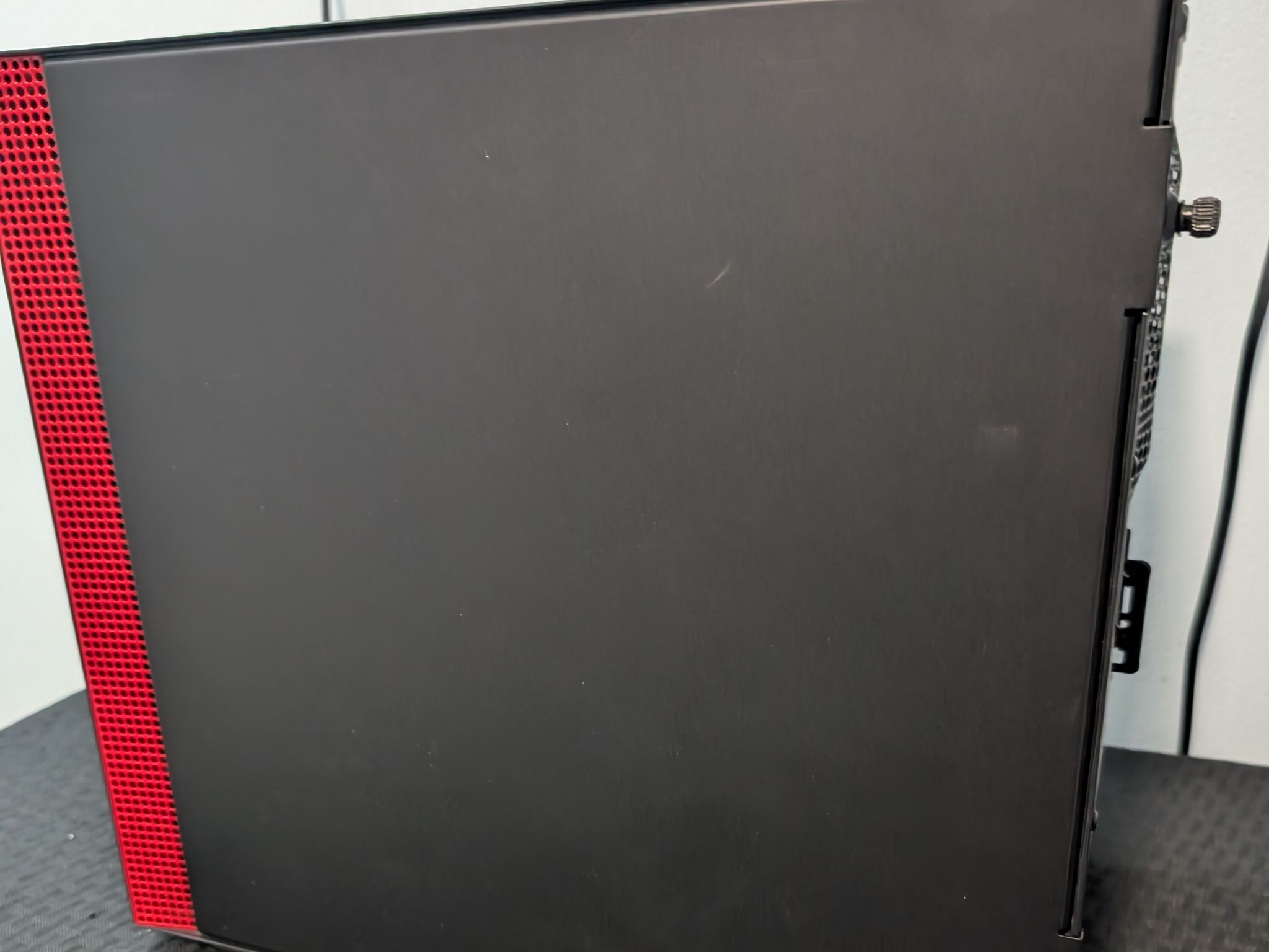 NZXT H210i ITX Case with Fans and Fan Hub