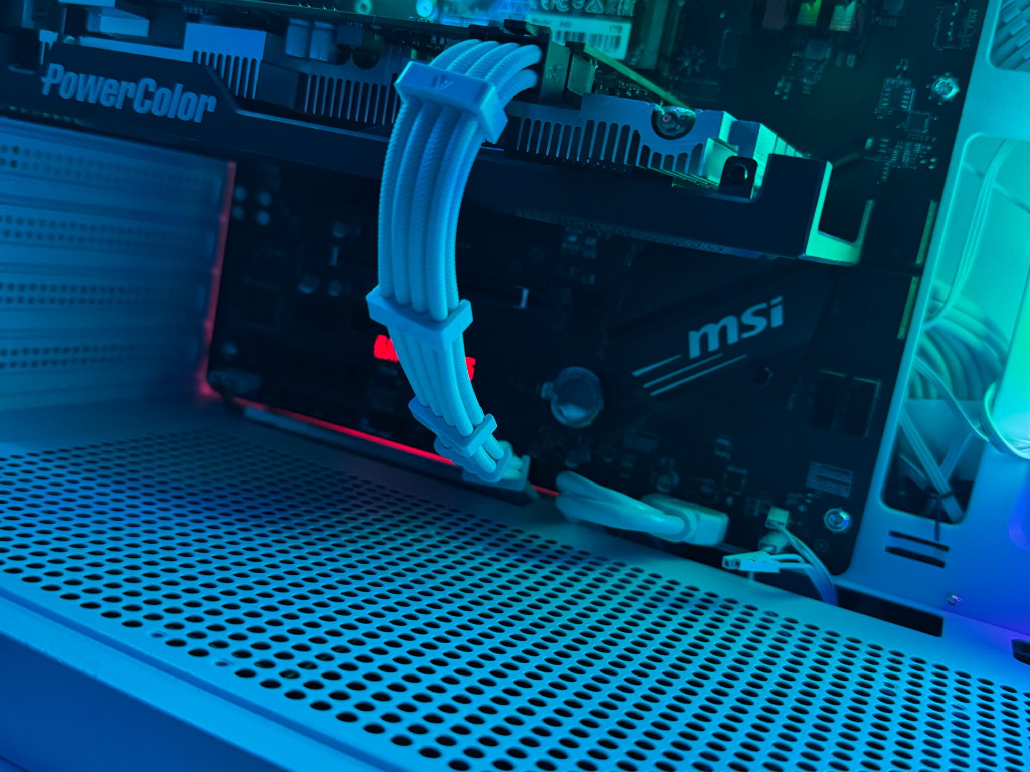 Custom Build Gaming PC. AMD Ryzen 7 3700x. 5500XT 8gb Graphics Card. 16 gb Ram.
