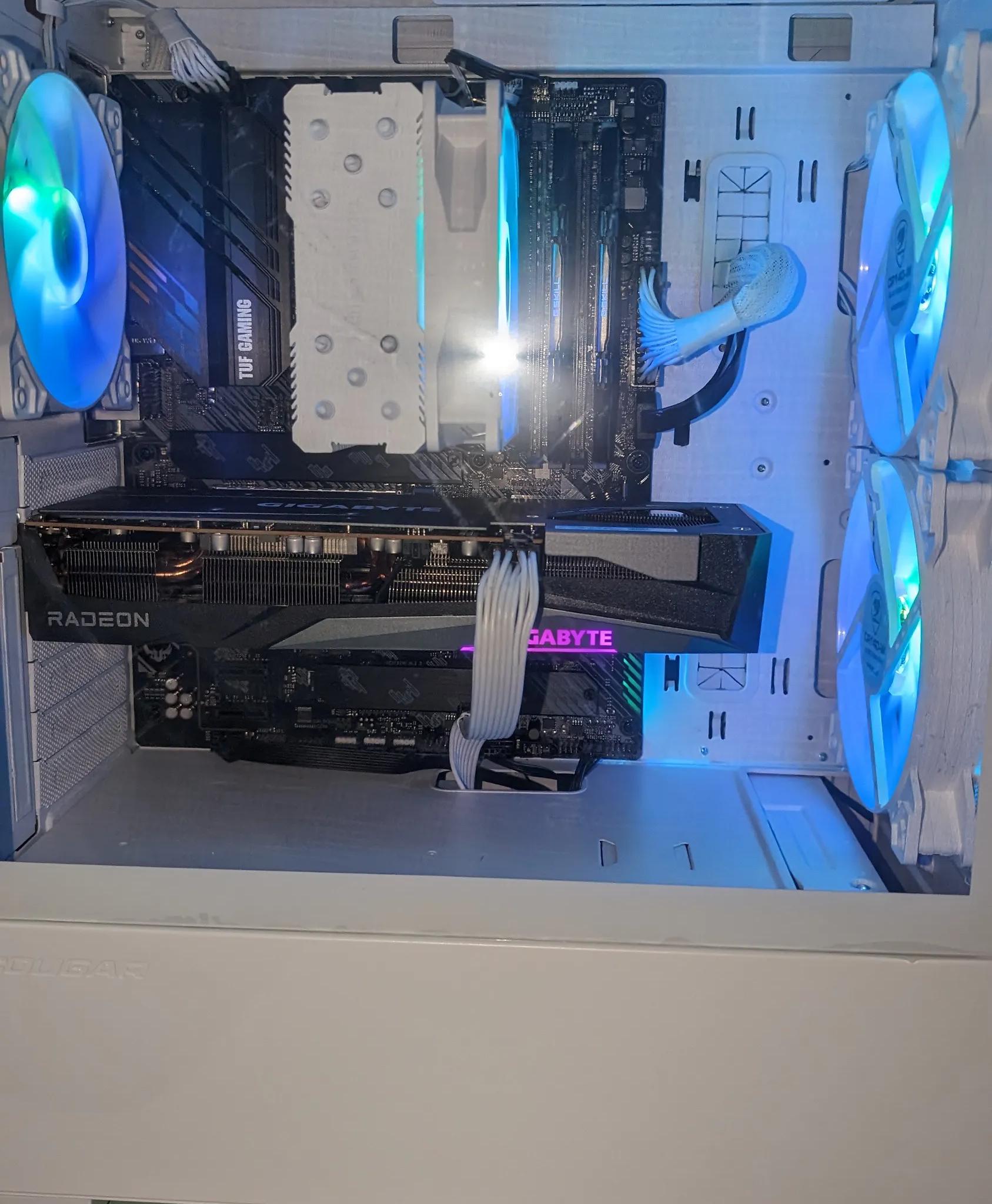 5600X3D|16GB|1TB NVME SSD|RX 7600 8GB
