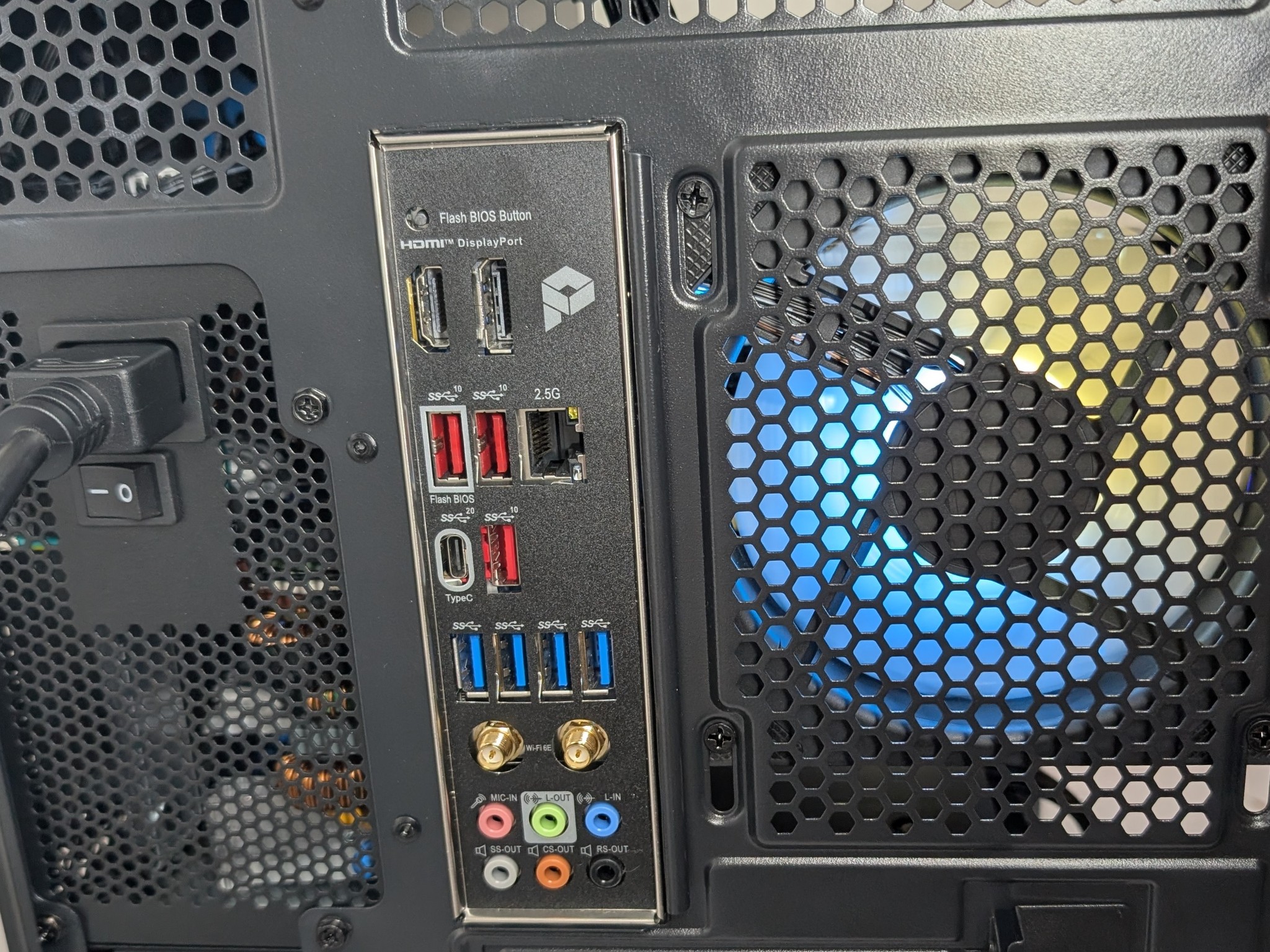 RTX 5070 | RYZEN 5 7500F | 16GB DDR5 | 650W PSU | 1TB NVME