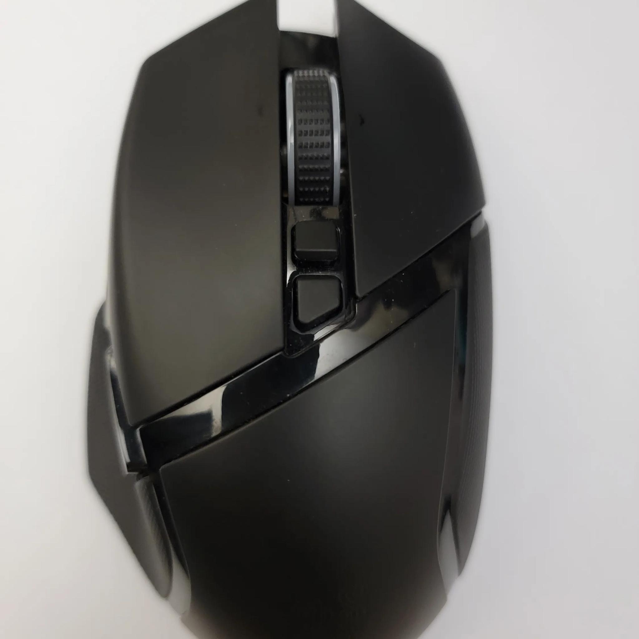 Razer Basilisk Ultimate Mouse (Wireless/Wired with charging dock)