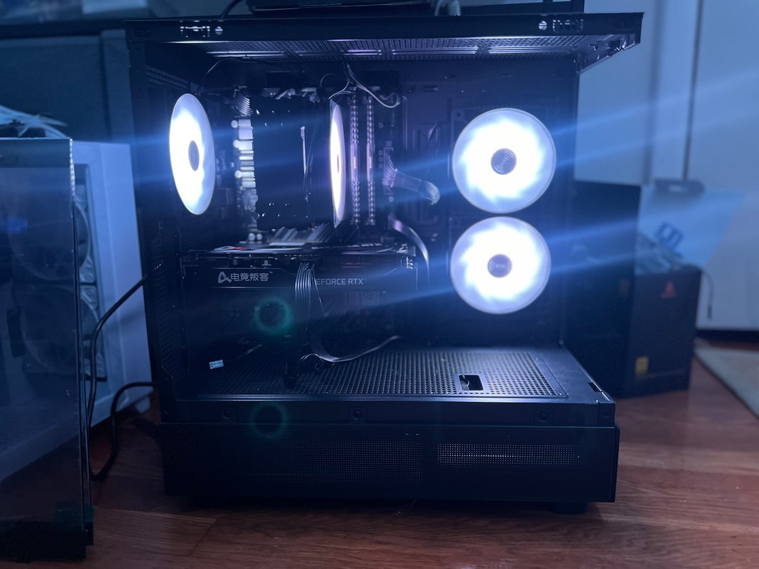 Intel i7 9700K RTX 3060 TI | 32GB RAM |1TB NVMe SSD Win10 PRO | Jawa