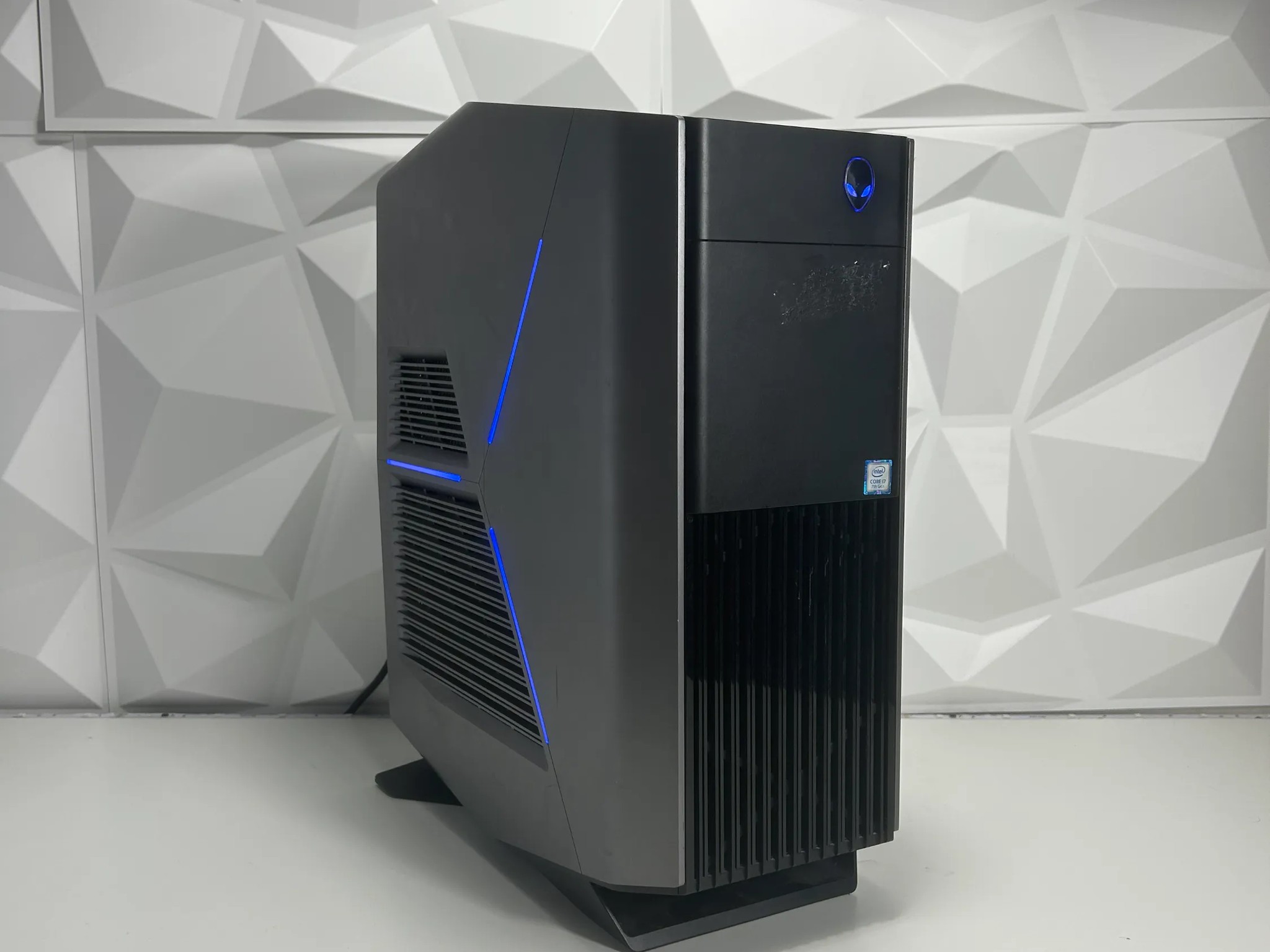 👽ALIENWARE👽 Gaming PC GTX 1080 Ti / Intel Core i7 7700K/ 16GB DDR4
