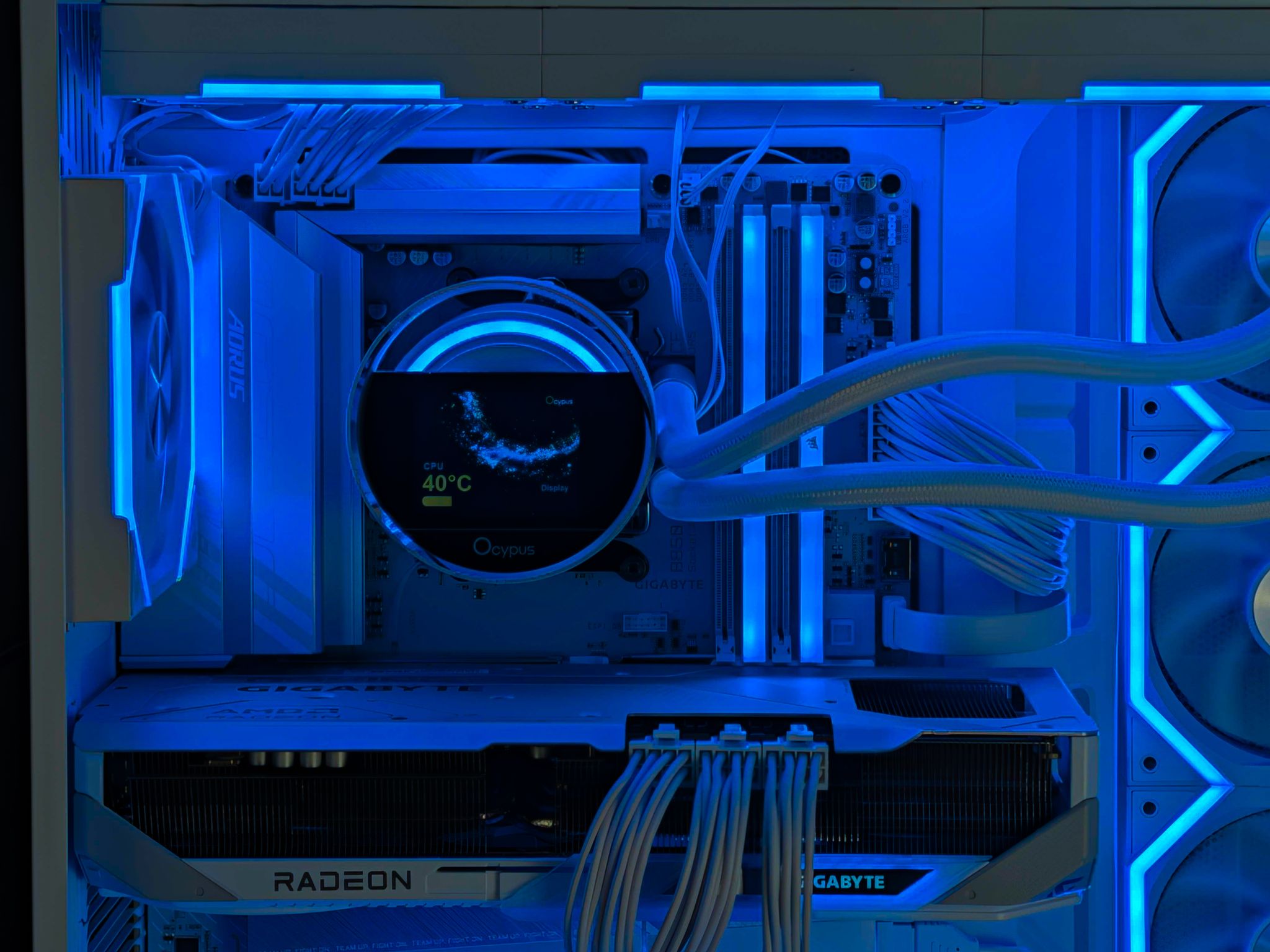 Glacius- 9800X3D, RX 9070XT, 32GB DDR5, 2TB NVME, Wifi