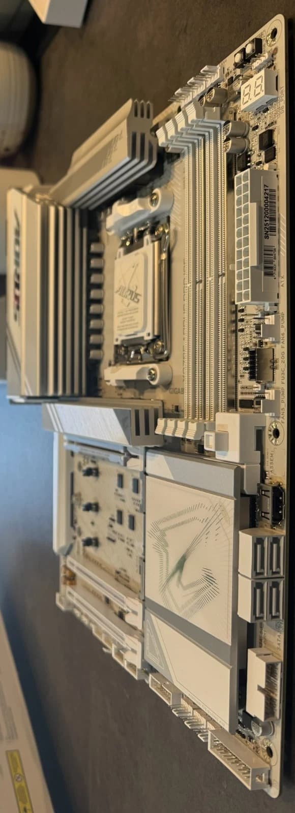 GIGABYTE - X870E AORUS PRO ICE (Socket AM5) AMD X870 ATX DDR5 Wi-Fi Motherboard