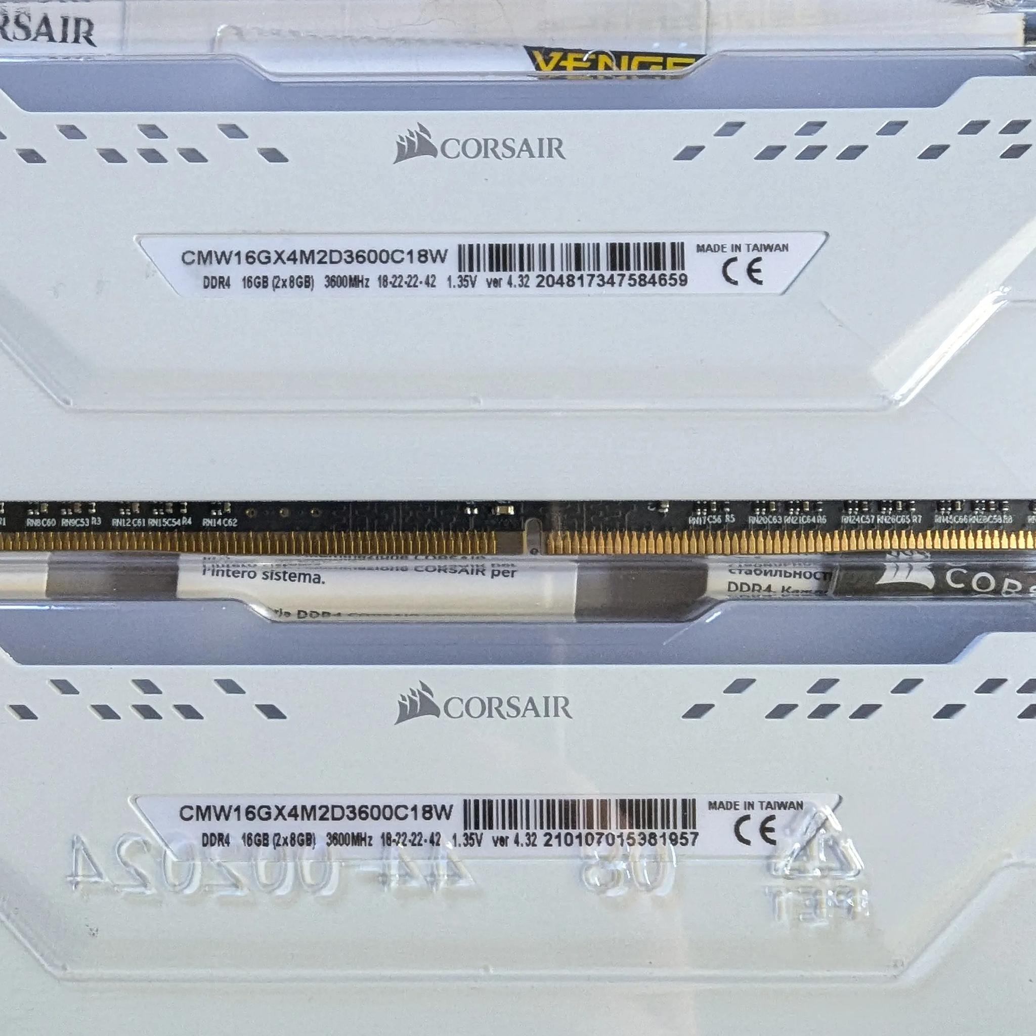 2 packs of 2X8gb (32 GB TOTAL) Corasair Vengence RGB Pro 3600MHZ