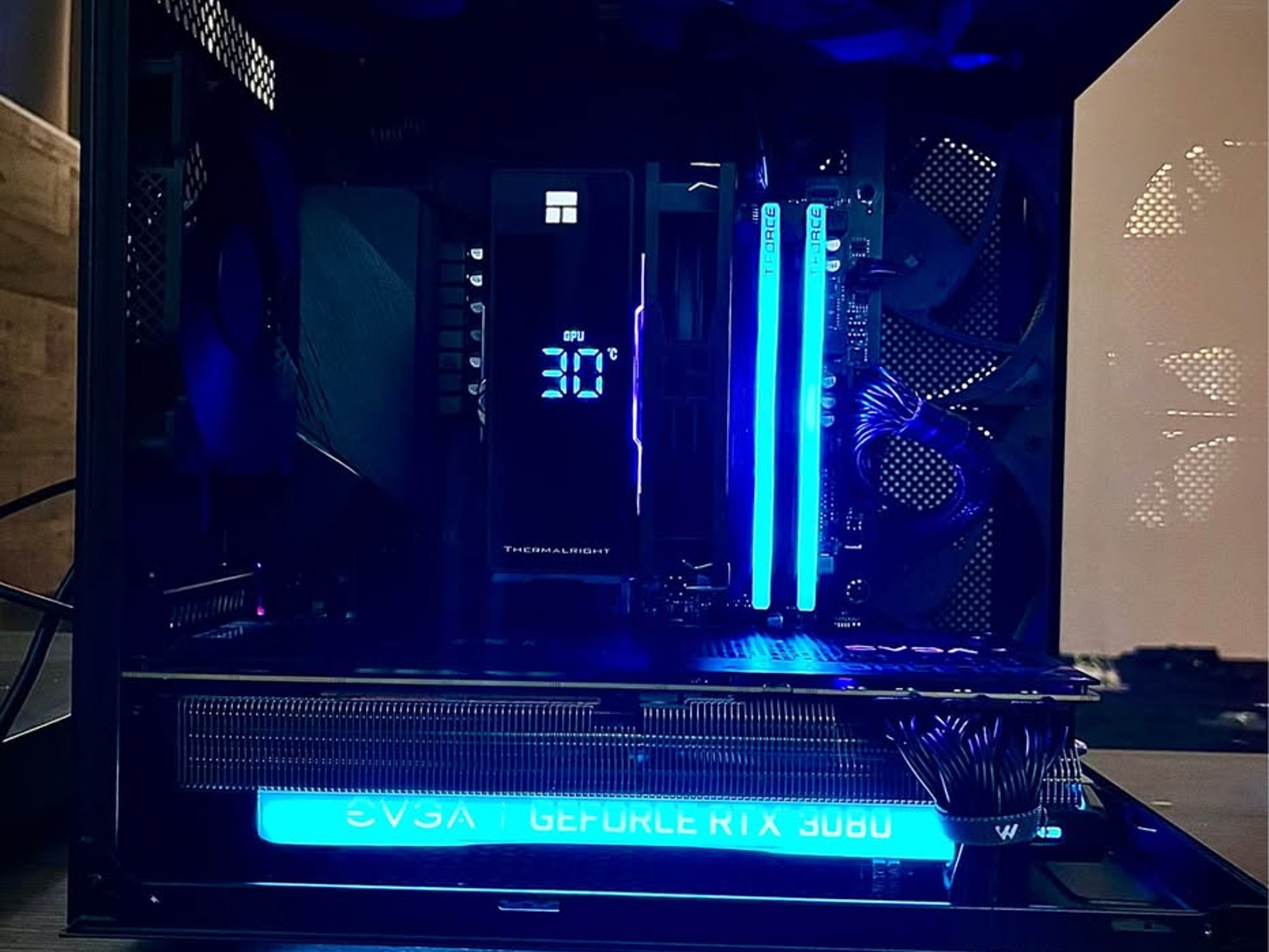 Compact 1440p | EVGA FTW3 RTX 3080 | 32GB T-Force RGB 3600mhz | Ryzen 5 5600X | 1TB m.2 NVMe