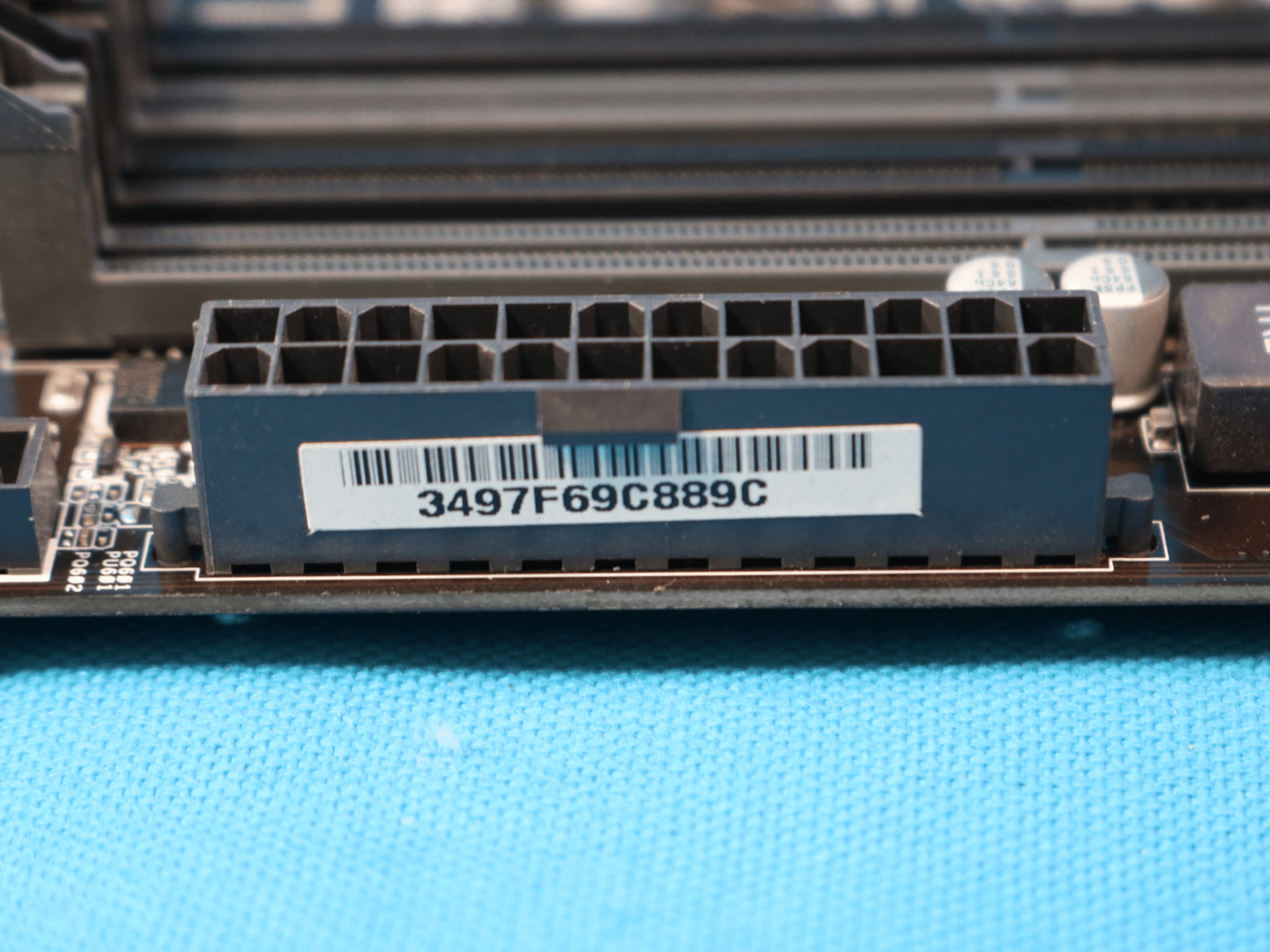 Asus H170-Pro REV. 1.04 Intel LGA1151/Socket H4 DDR4 ATX Desktop Motherboard & I/O Shield