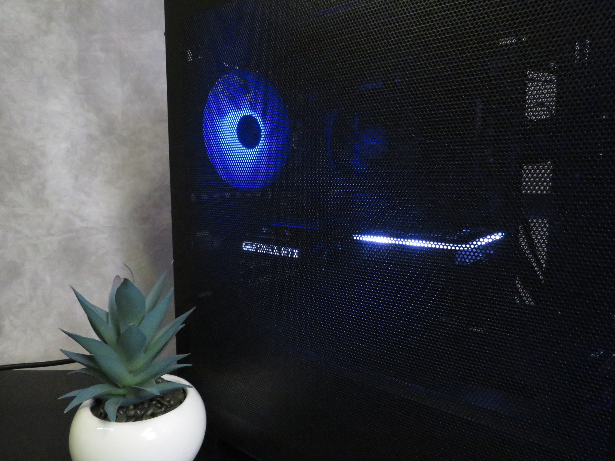 Mid-Range Master! RTX 3060ti + Ryzen 5 3600 + 16 GB DDR4 + 1 TB NVME