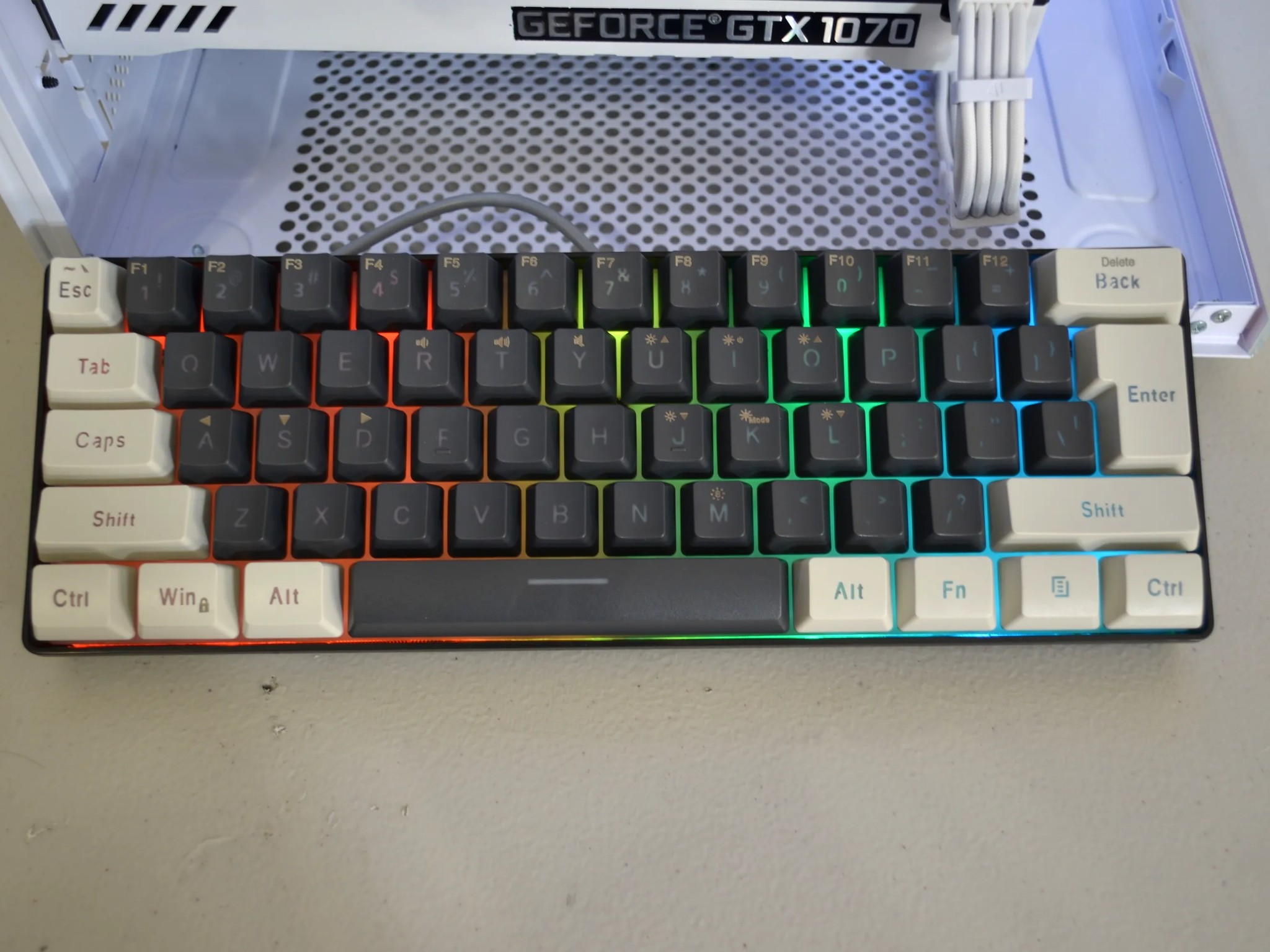 ❄️SnowFlake V2❄️- Free Keyboard!⌨️ | I5-10400f | GTX 1070 | 1tb NVME ssd | Windows 11 | WiFi