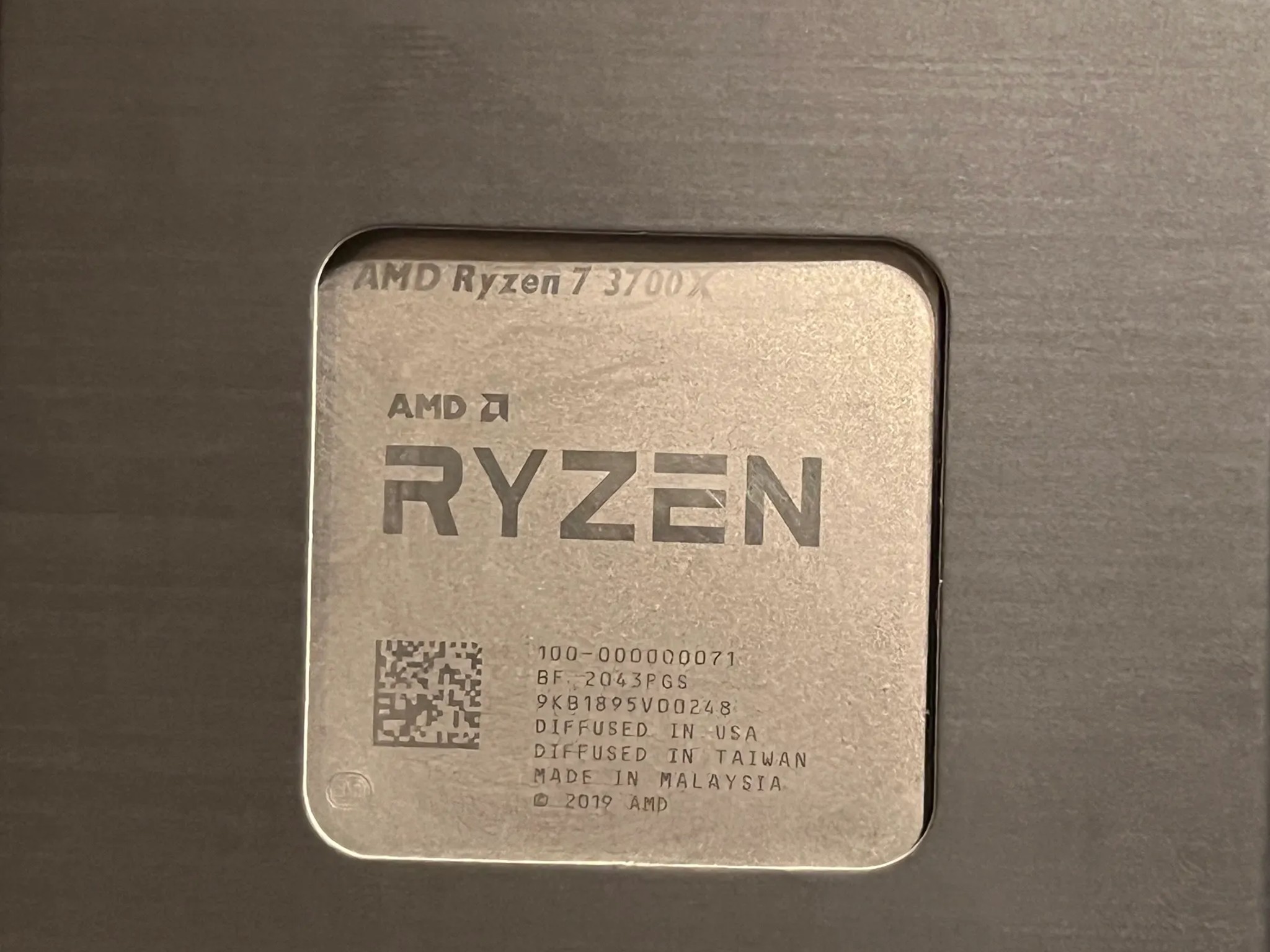 AMD Ryzen 7 3700x