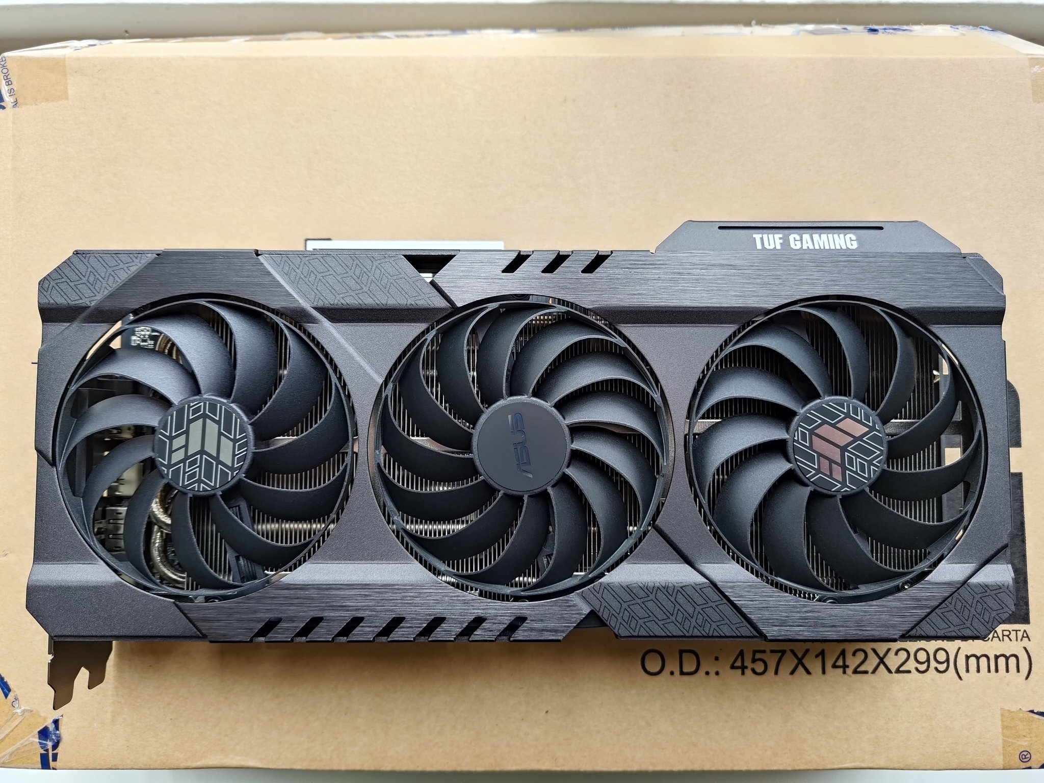 Like new ASUS TUF Gaming Radeon RX 6800 O16G OC D6 16GB