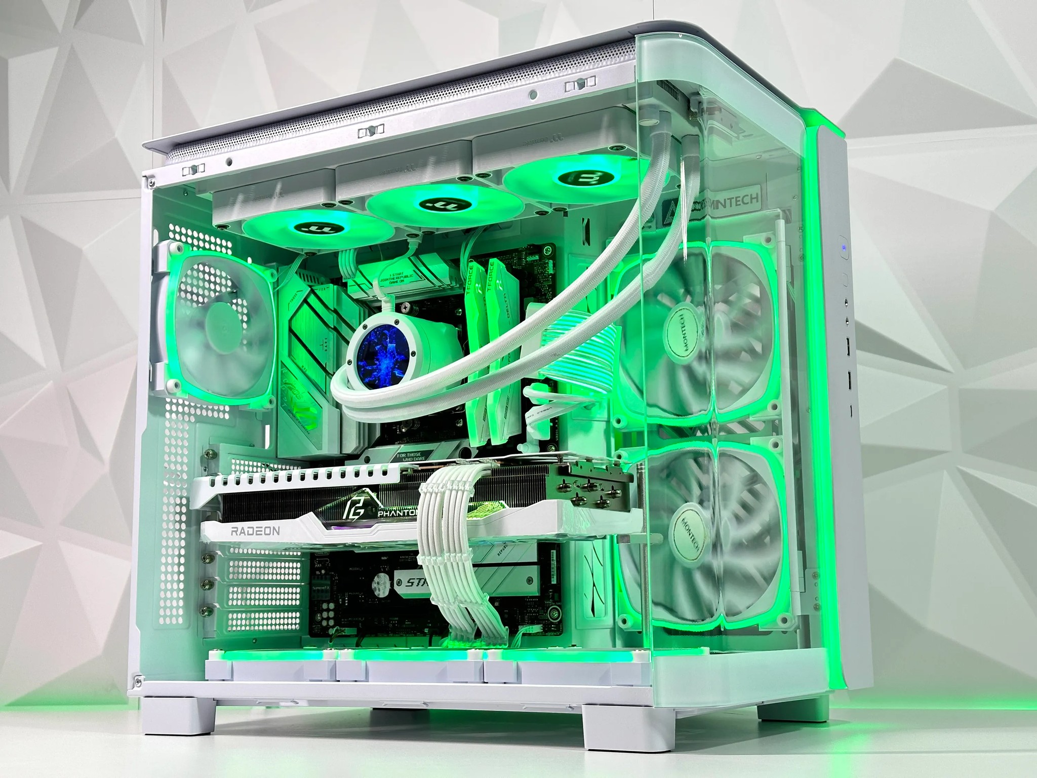 ❄️ · 🥶 · 🧊 · 🥷🏼Sub-Zero||Gaming PC🧊AMD RX 7900 XT 20GB🧊AMD Ryzen 7 7800X3D🧊32GB DDR5🧊2TB SSD