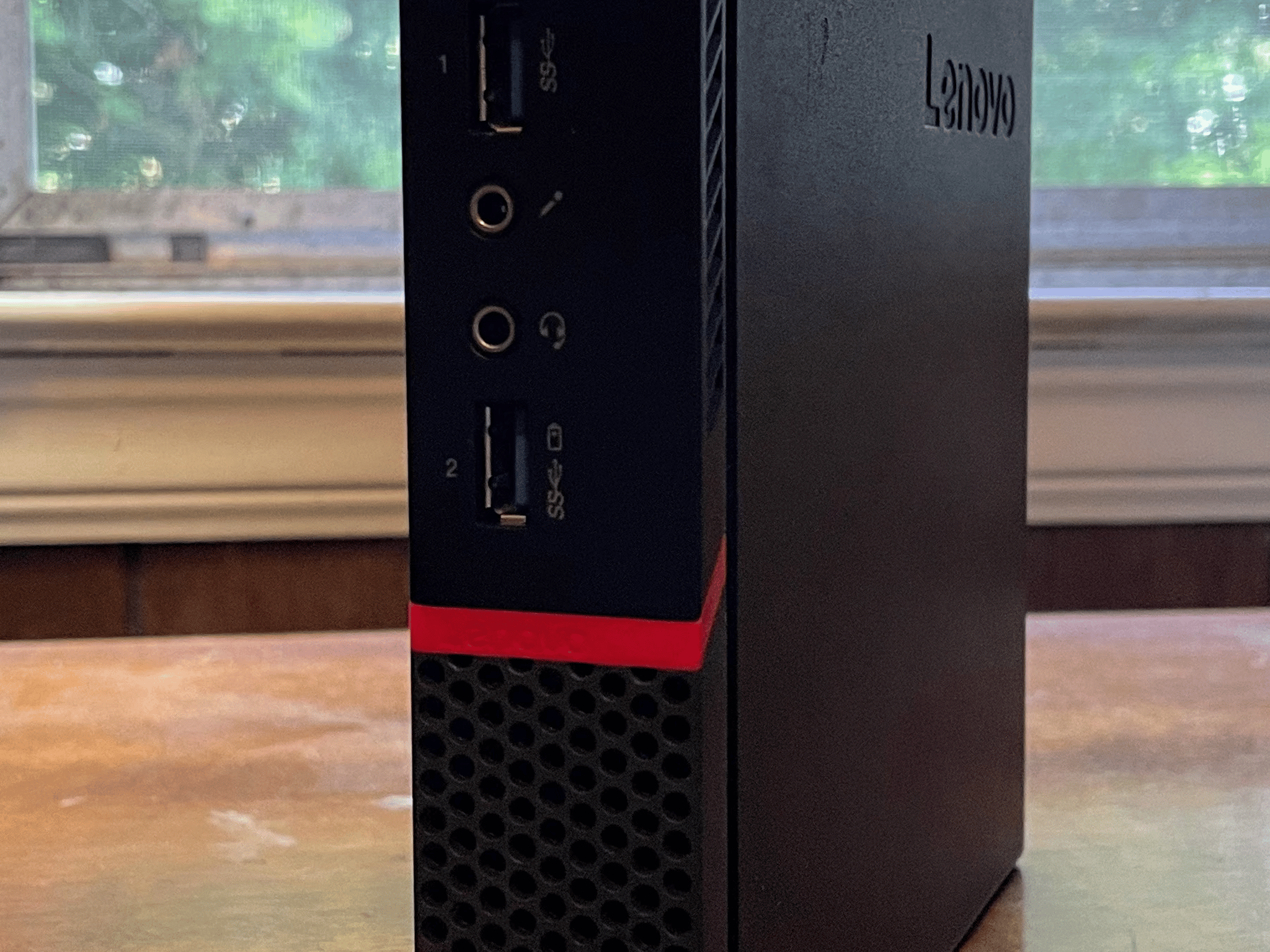 Lenovo ThinkCentre M600 8GB Mini PC Retro Gaming Emulation 120GB SSD Win10 Pro