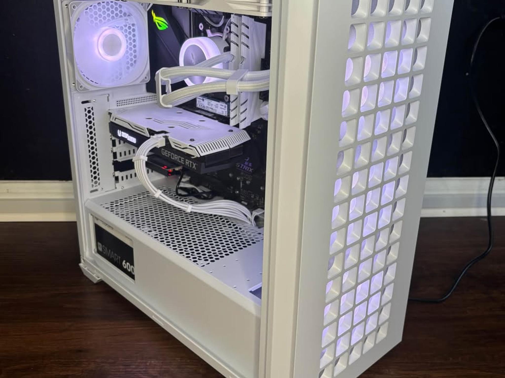 White Gaming PC (RTX 3060 Ti 8GB + AMD Ryzen 5 5600G)