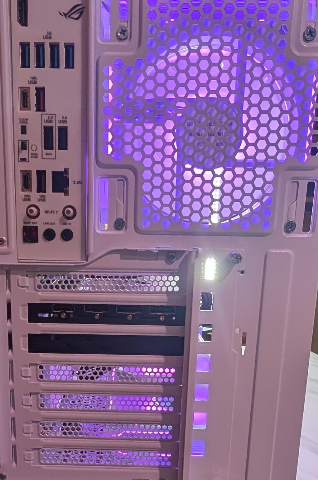 RX 9070XT 16GB | RYZEN 5 9600X | 1TB NVME | 16GB DDR5 | 850W
