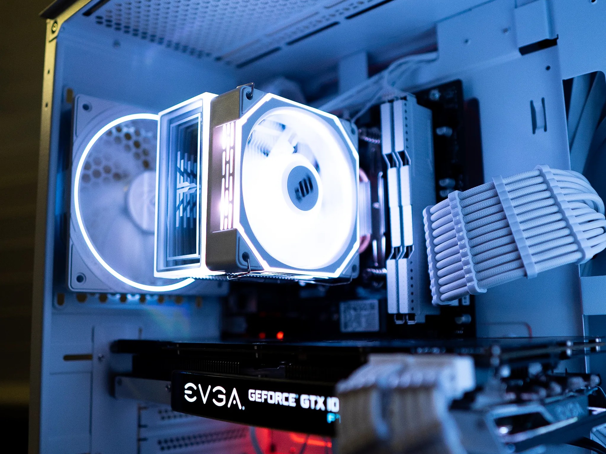 ❄️🌨 | GTX 1070 8GB FTW | RYZEN 5 3500X | 16GB DDR4 RAM | 256GB NVME + 2TB HDD | Arctic Freeze 2.0