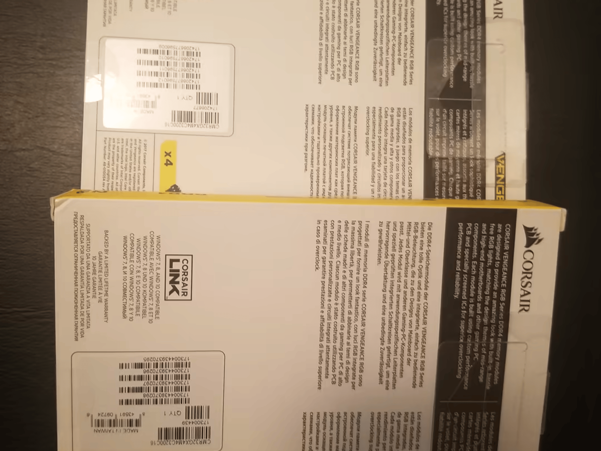 Corsair Vengeance 64 GB (8 x 8 GB) DDR4-3200 CL16 Memory