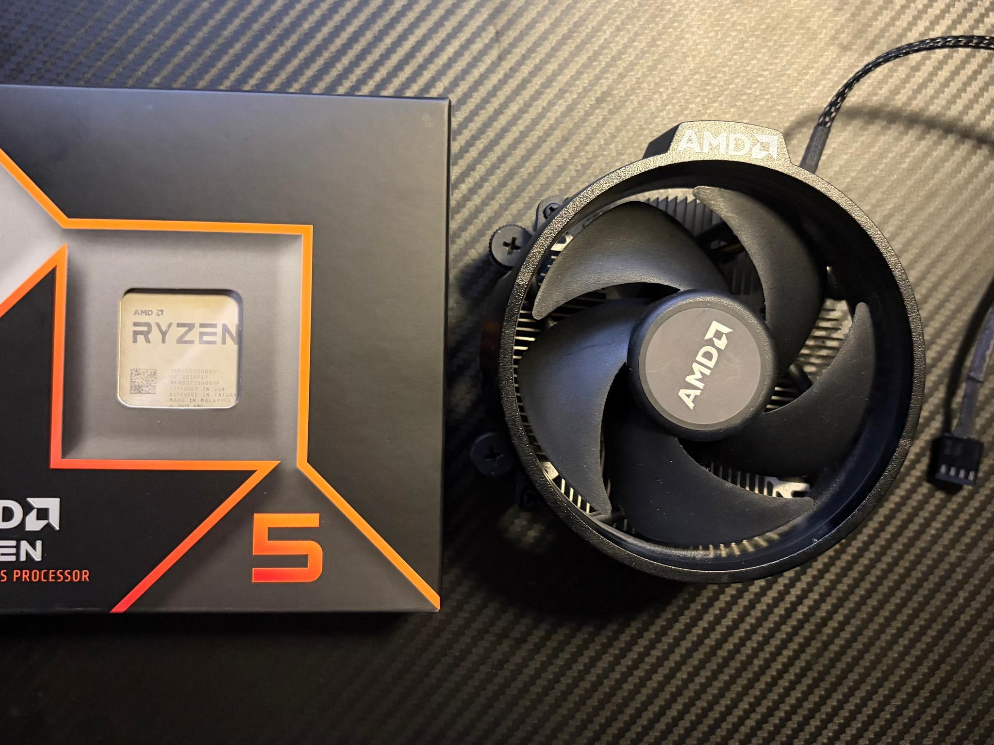 A320, R5 3600, 16gb DDR4, 550w PSU, RX 580, WiFi adapter, heat sink bundle.