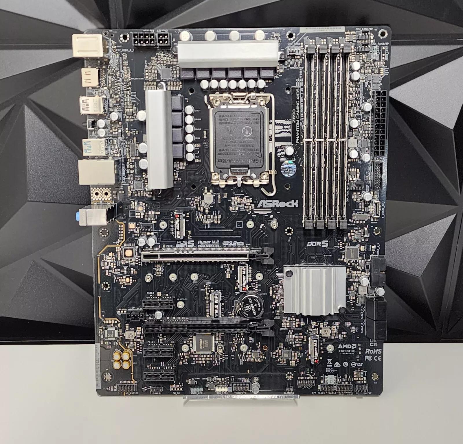 UPDATED BIOS ASRock Z690 Phantom Gaming 4/D5 LGA1700 DDR5 MOTHERBOARD