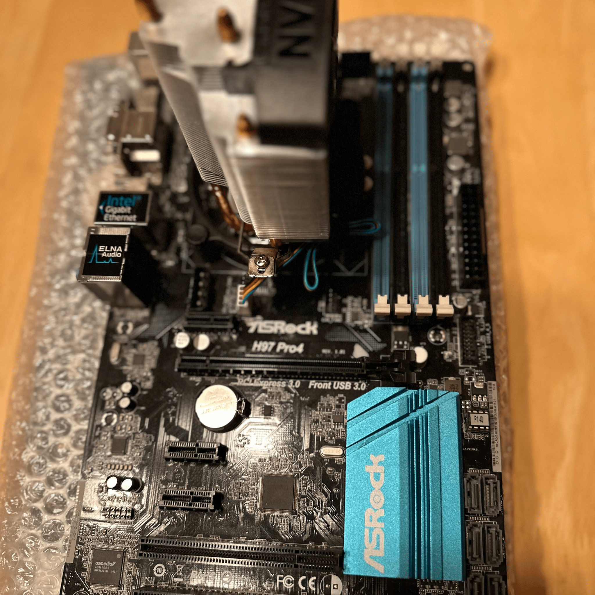 Asrock H97 Pro4 + i5-4690k + Zalman cooler bundle