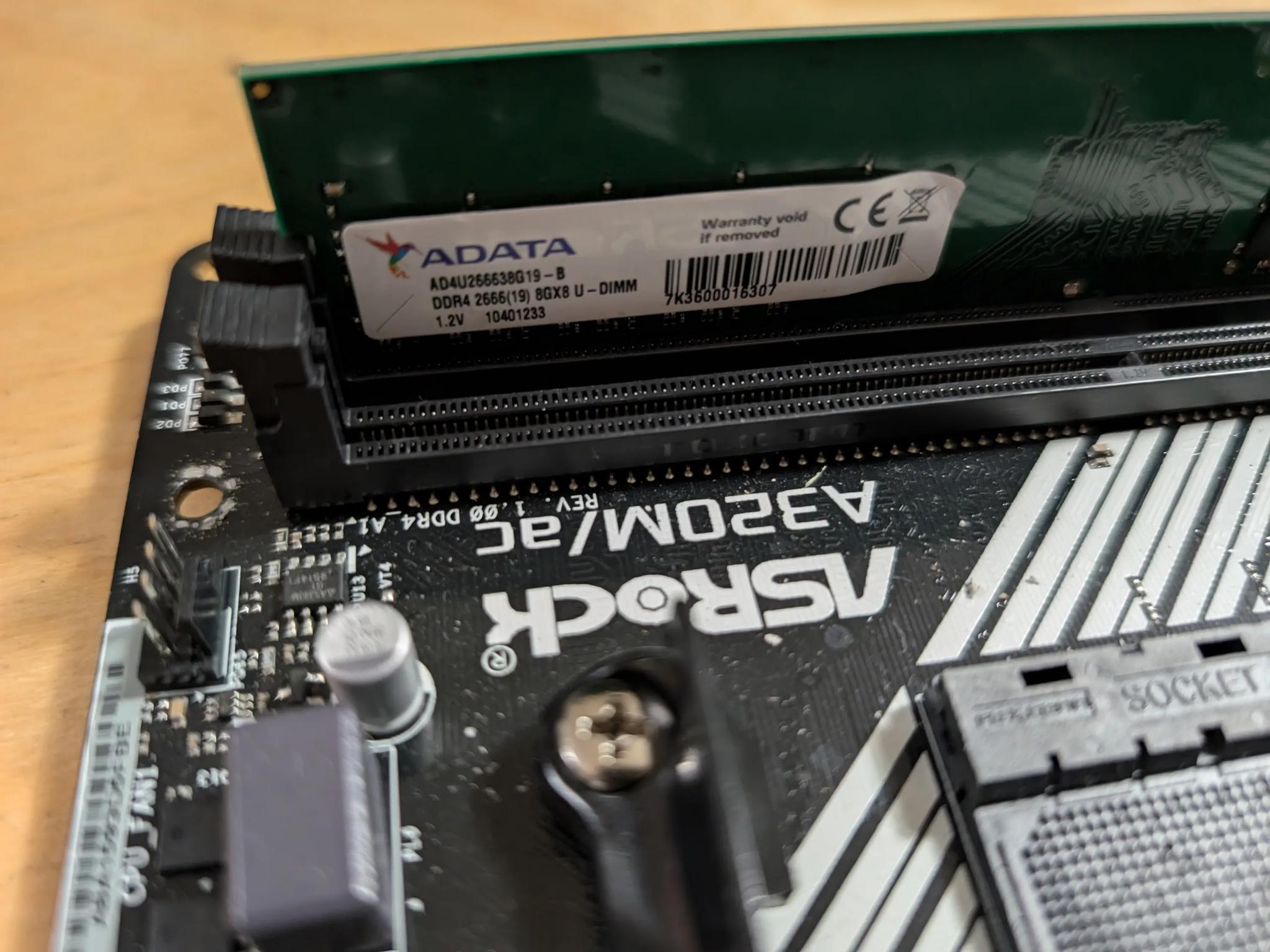 *READ* AsRock A320M/ac matx + 8gb ddr4