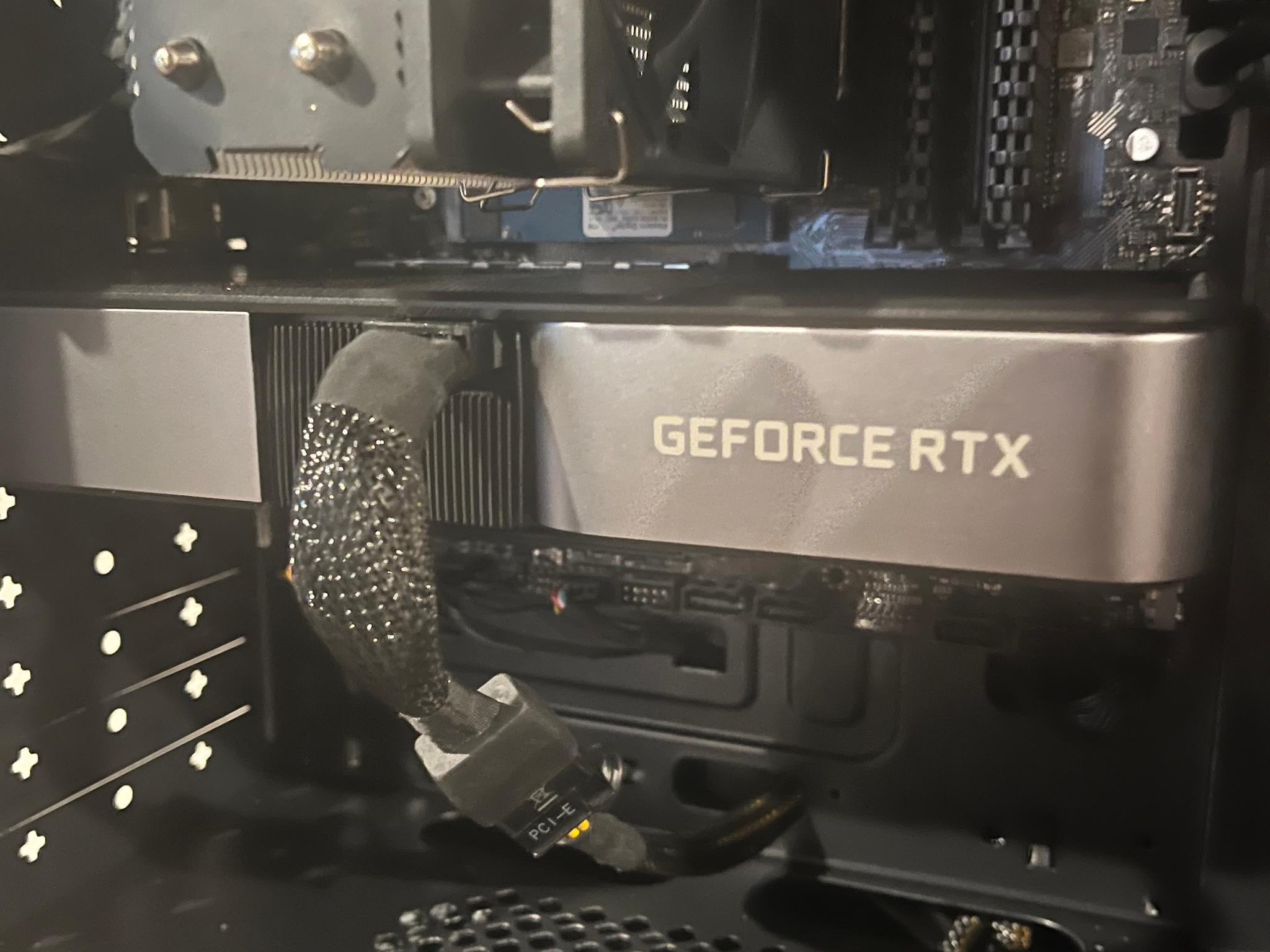 BLACKOUT | RTX 3070 Founders Edition | i7-12700KF | 16GB DDR4 | 1TB NVMe | No RGB
