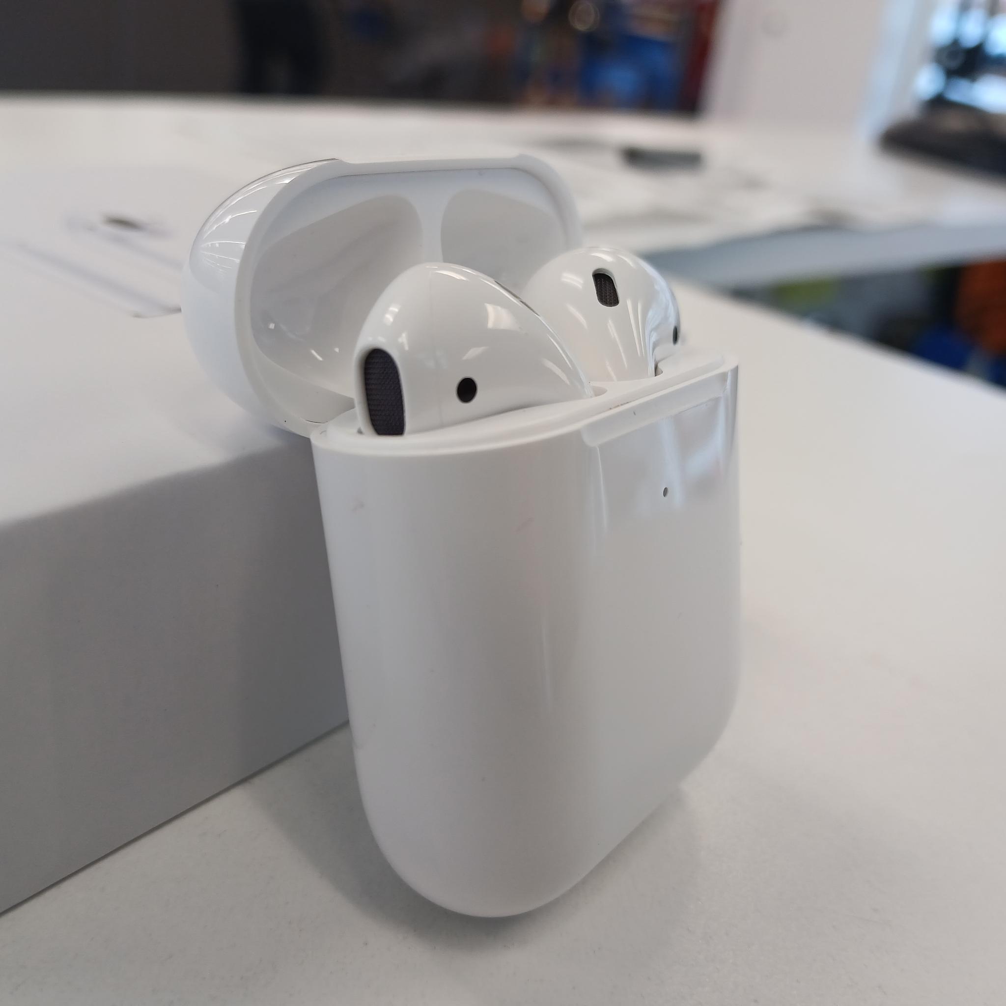Airpods original packaging, charger and manual