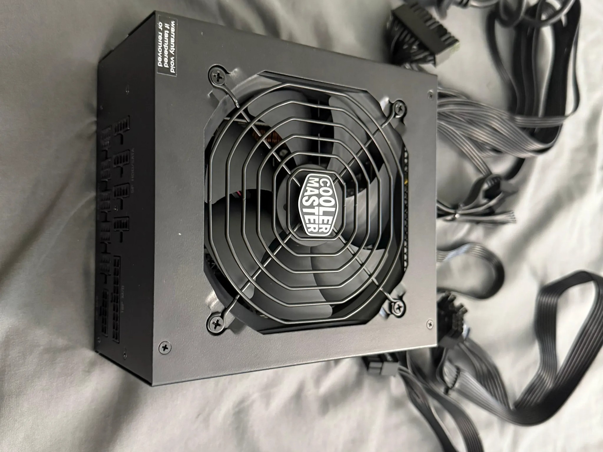 Cooler Master MWE Gold 850 V2 Full Modular, 850W, 80+ Gold Efficiency PSU