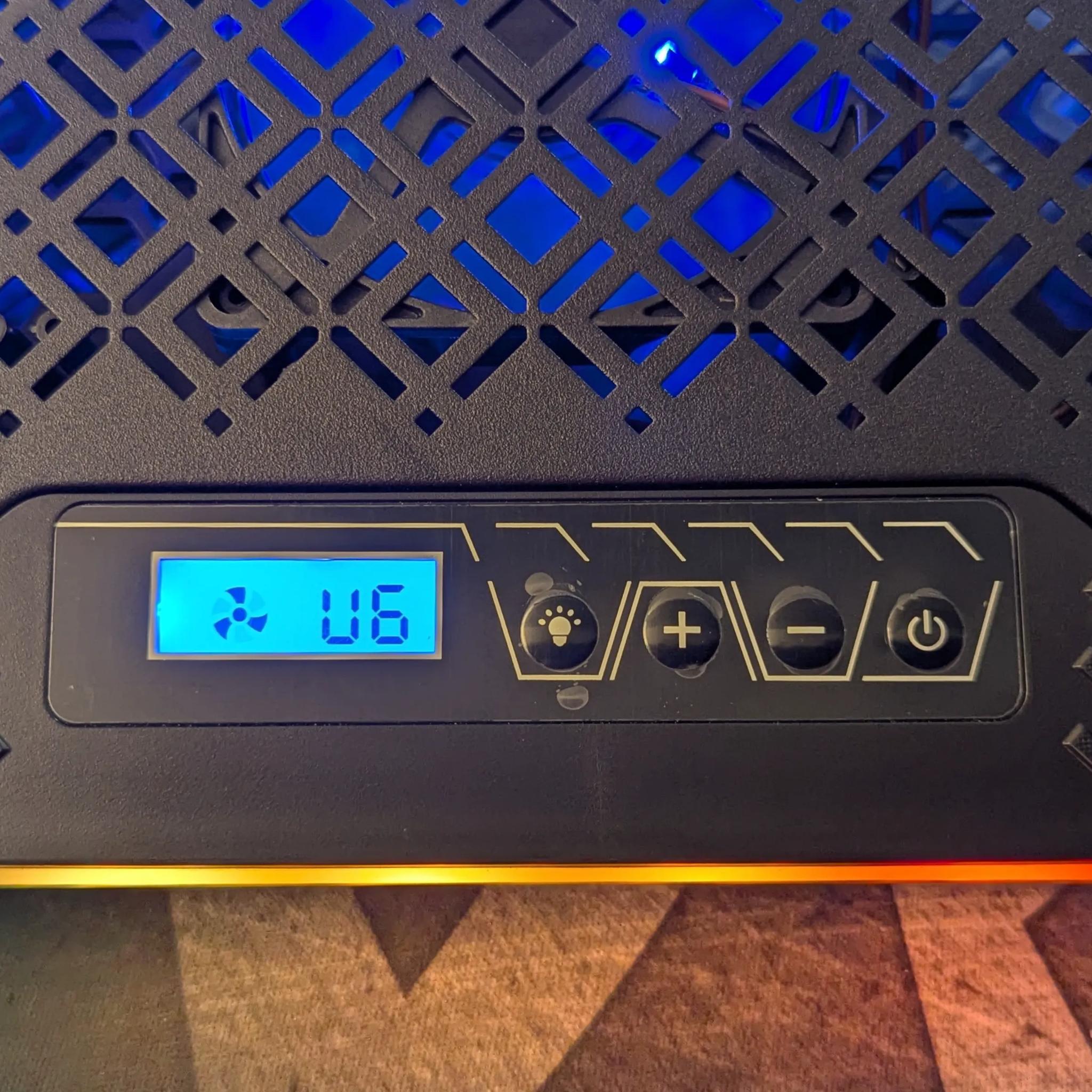 🔥 Lenovo Legion Y740 17" – RTX 2080 Gaming Beast + RGB Stand 💻