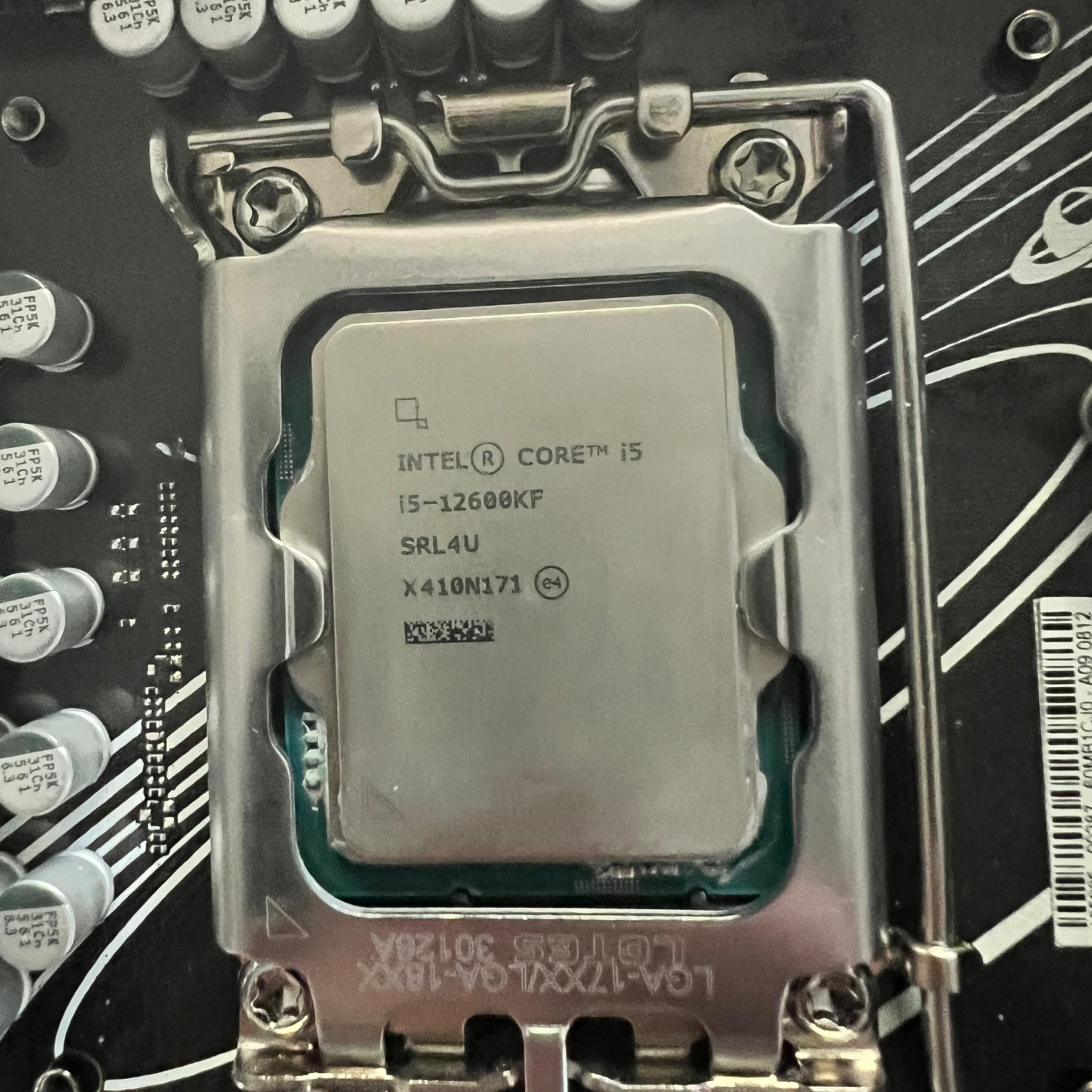 ASUS Z790-P | Intel Core i5-12600KF | 32GB DDR5