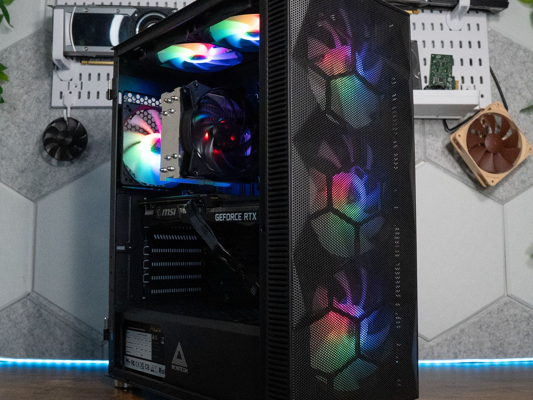🍬🚀 | MSI RTX 3060 TI 8GB | INTEL i7 12700 | 16GB DDR4 RAM | 1.24TB | Candy Rocket