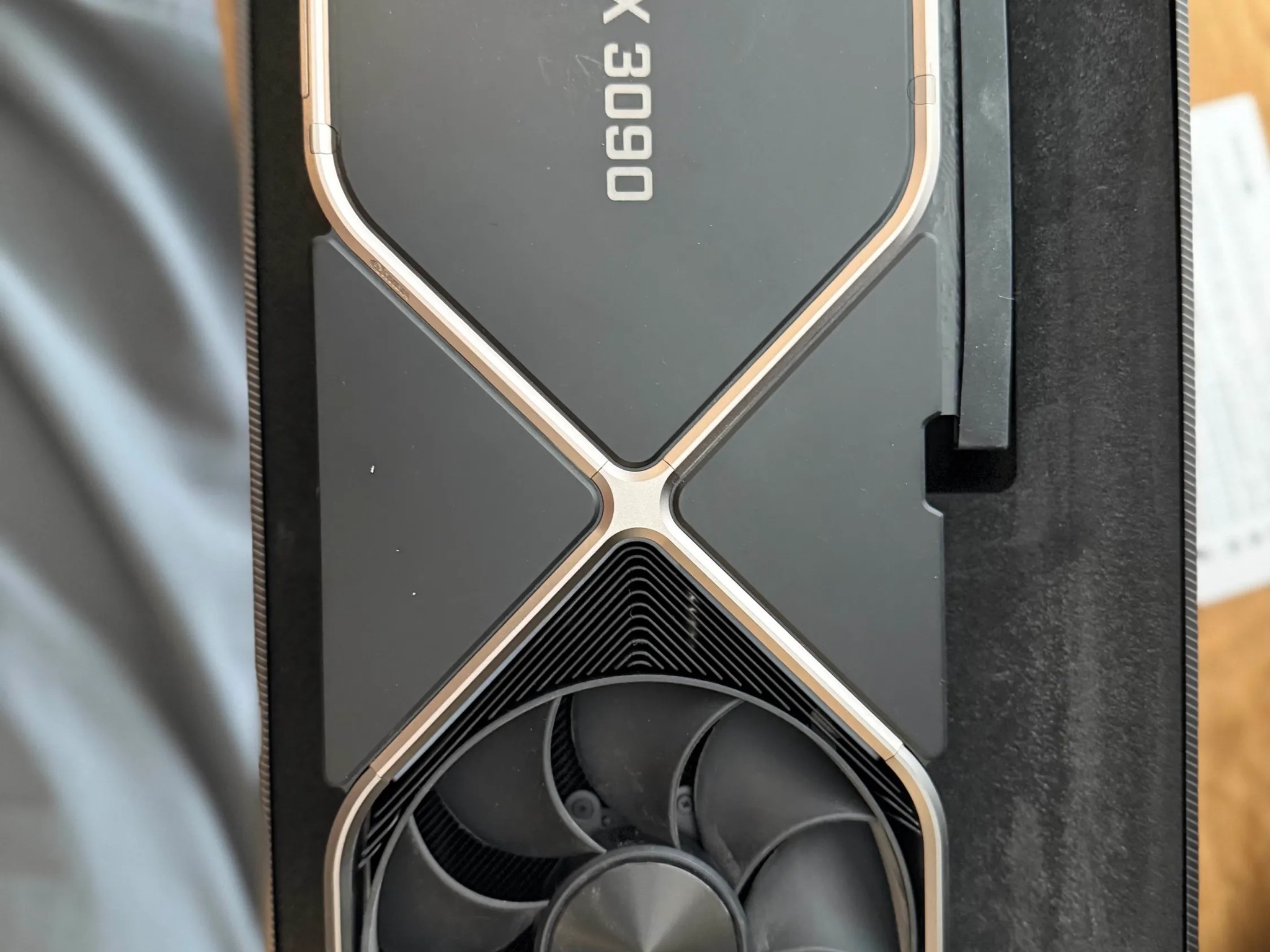 NVIDIA RTX 3090 Founders Edition – Excellent Condition | Original Packaging & Accessories