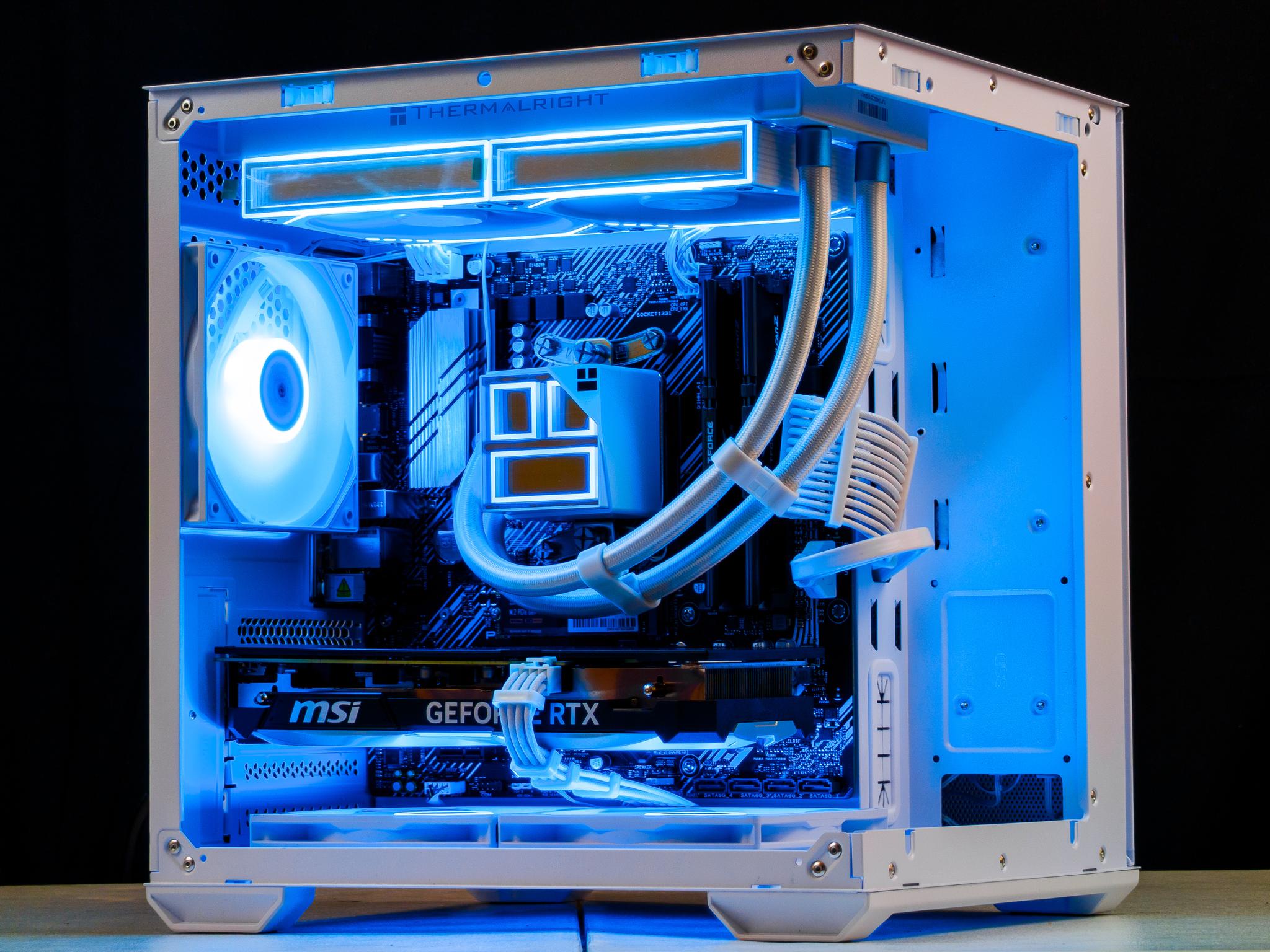 🤍🖤 RTX 4070 / Ryzen 7 5800X / 32GB Gaming PC 🖤🤍