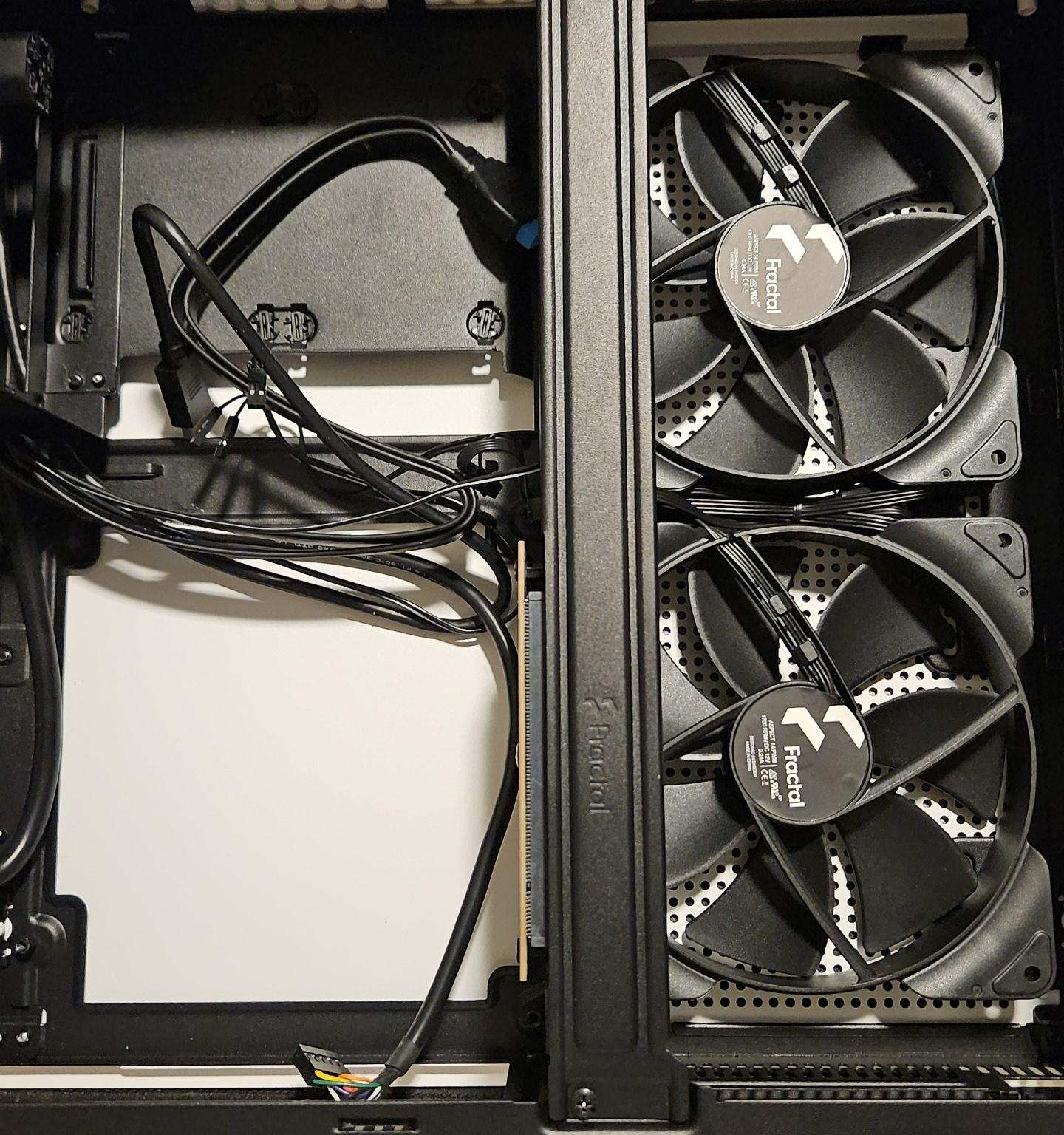 Fractal Design Ridge sff PC case Itx