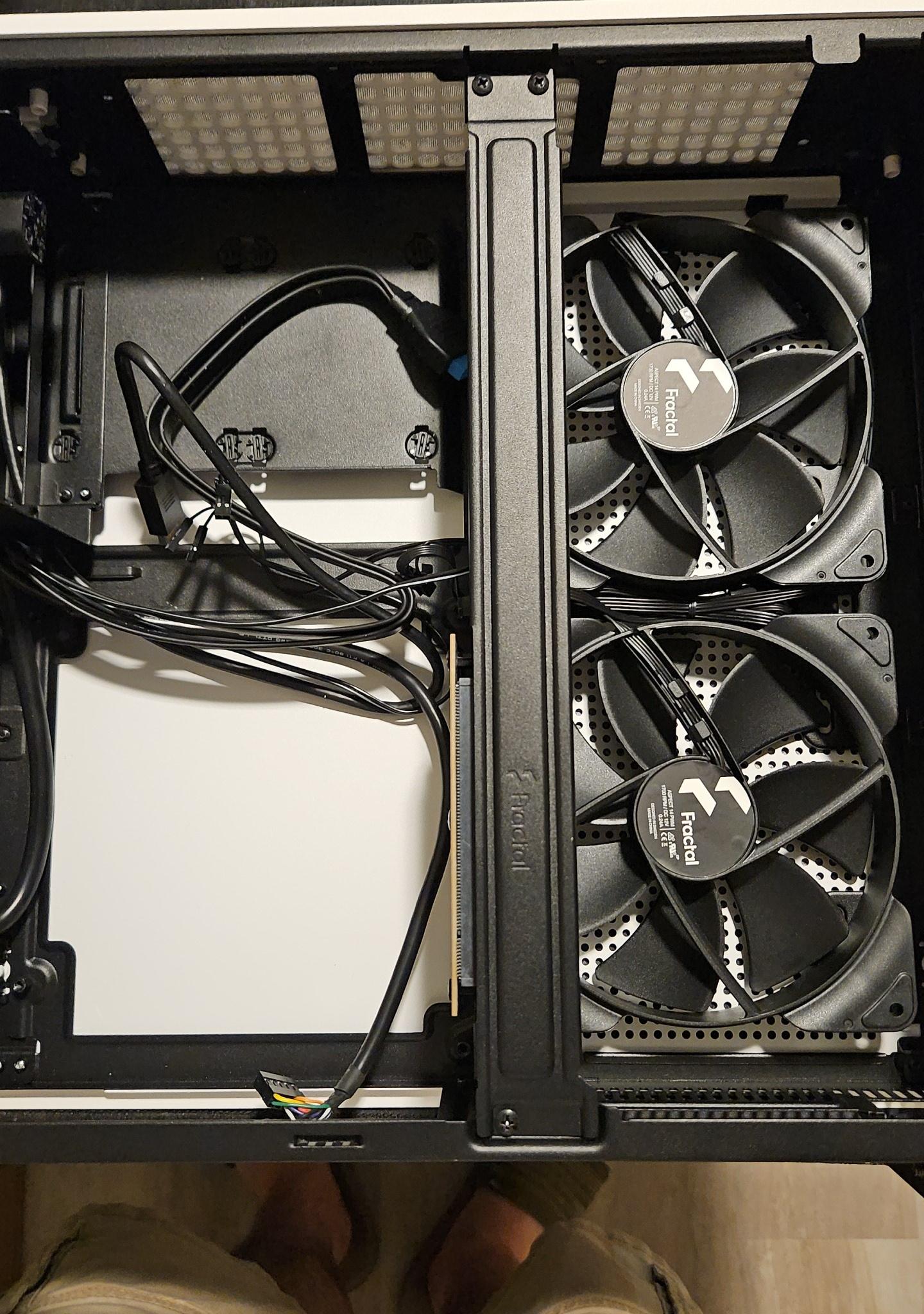 Fractal Design Ridge sff PC case Itx