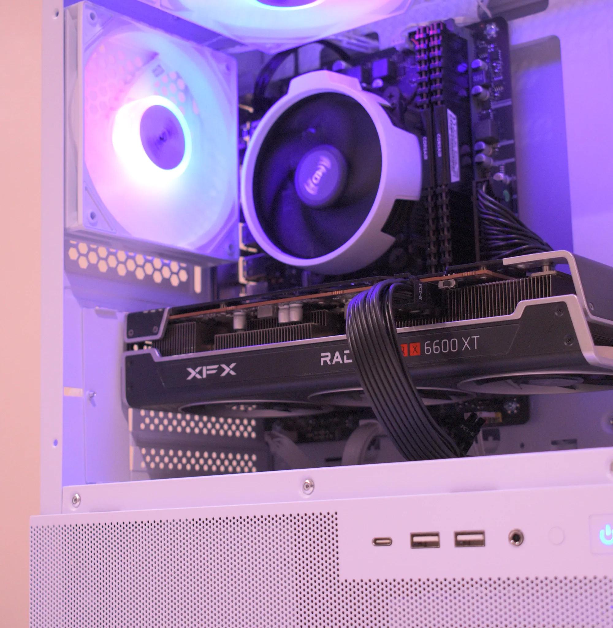Gaming PC | Ryzen 5 3600 | RX 6600XT 8GB | 16GB DDR4 | 1TB nVME SSD | 1080p White Gaming PC RGB