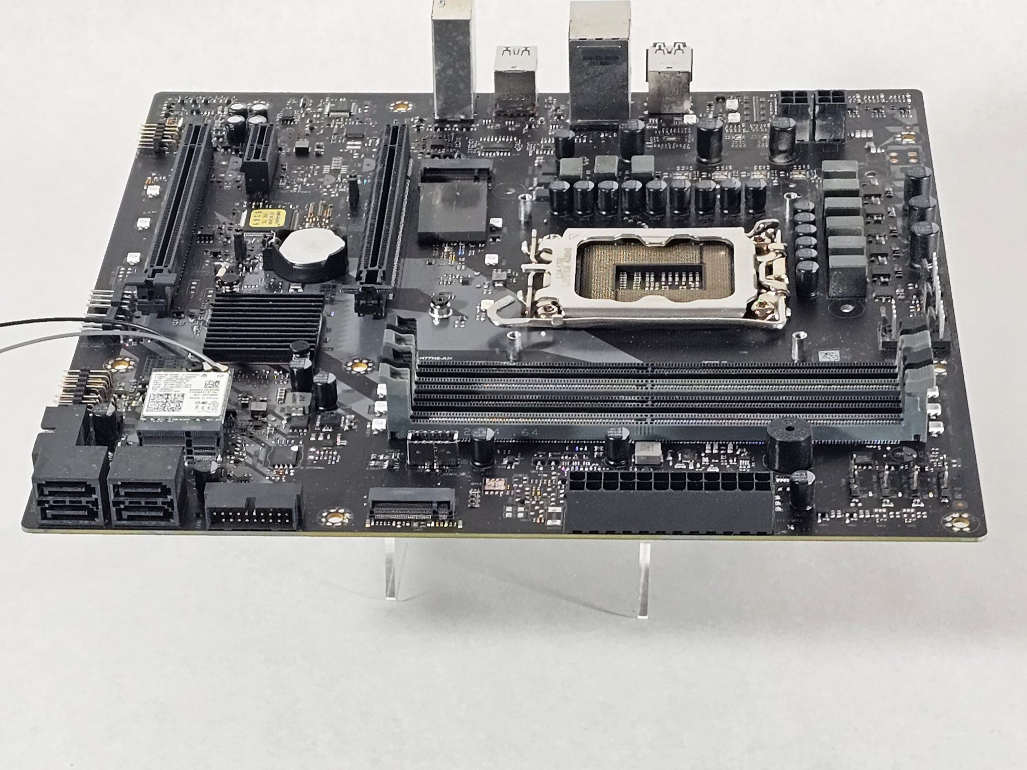 Acer Predator IH67M-WH V1.0 LGA1700 DDR5 mATX Motherboard w/ WiFi & I/O Shield