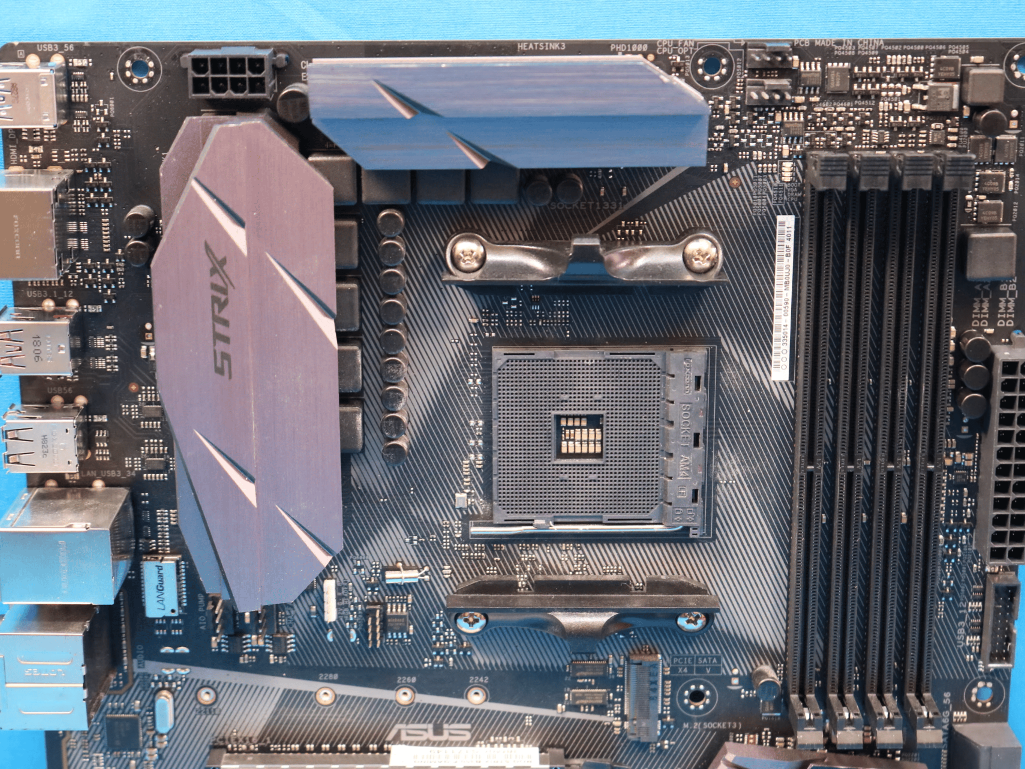 *Updated BIOS* ASUS ROG STRIX B350-F Gaming AMD Socket AM4 DDR4 ATX Desktop Motherboard No I/O