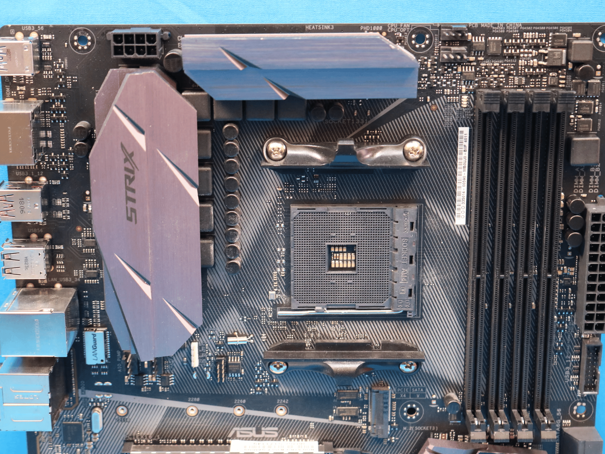 *Updated BIOS* ASUS ROG STRIX B350-F Gaming AMD Socket AM4 DDR4 ATX Desktop Motherboard No I/O