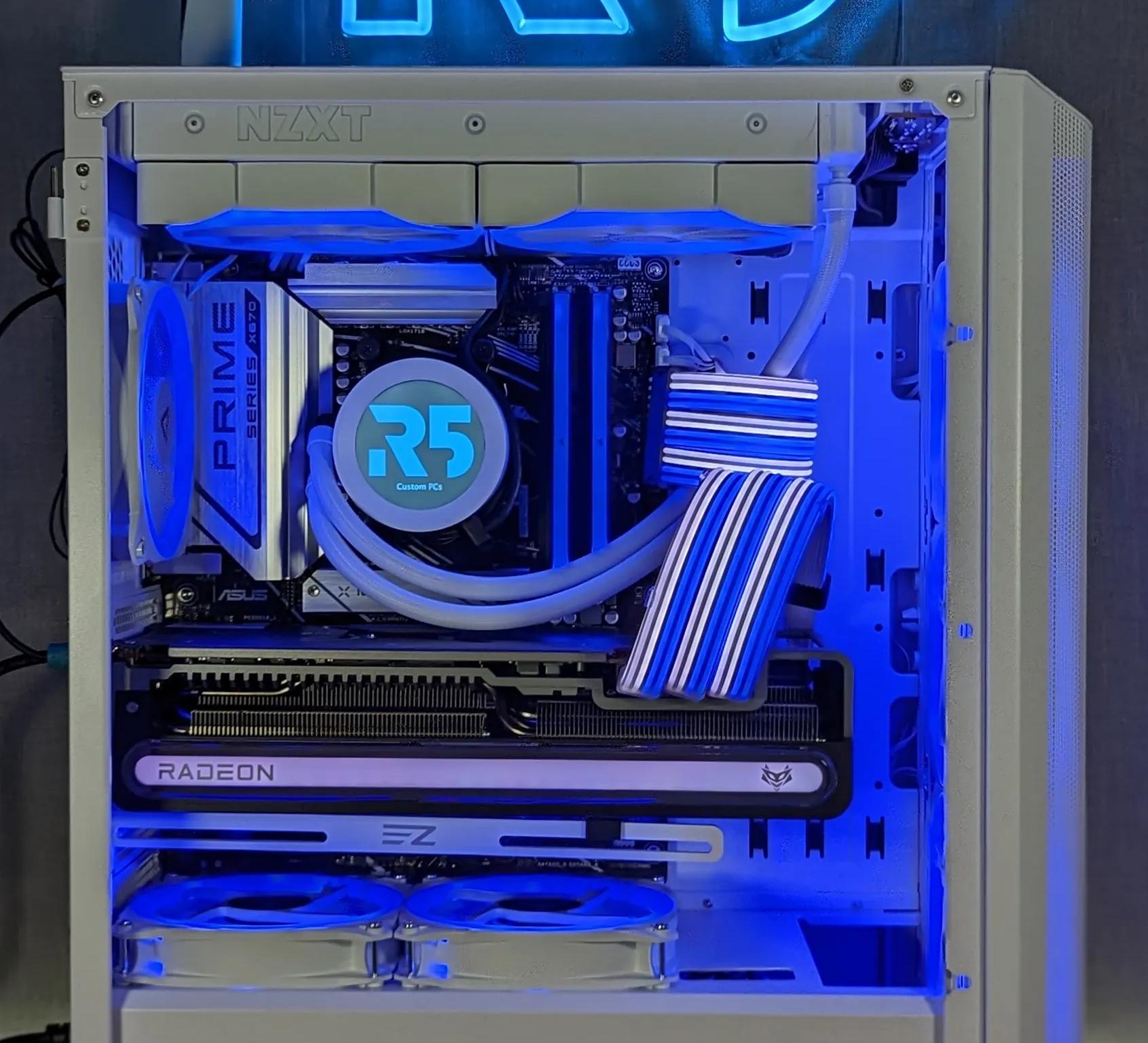 RX 7900XTX Sapphire // Ryzen 9 7900x3D // 64GB 6000Mhz DDR5 // 2TB Gen4 NVMe // WiFi