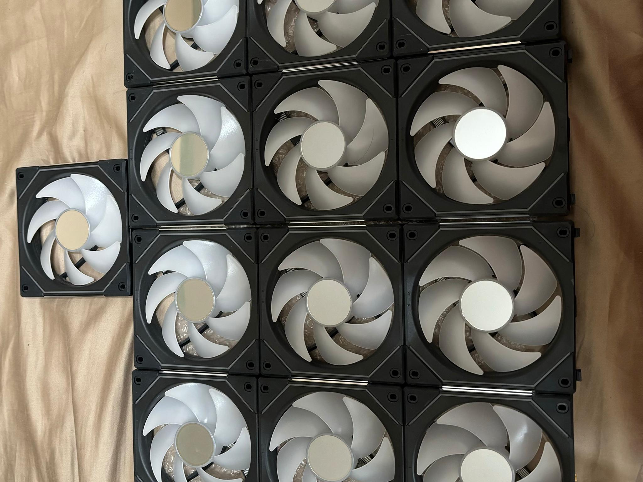 Lian Li infinity fans
