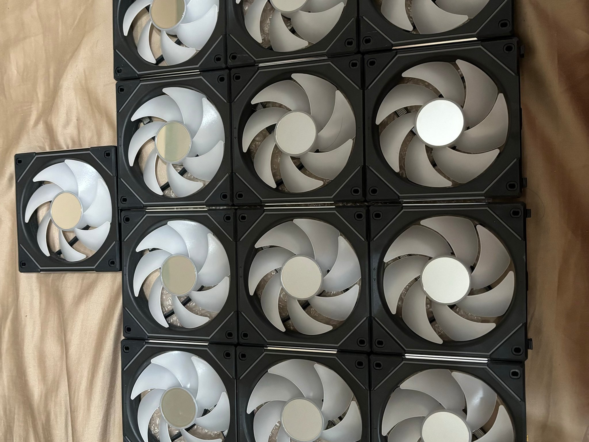 Lian Li infinity fans