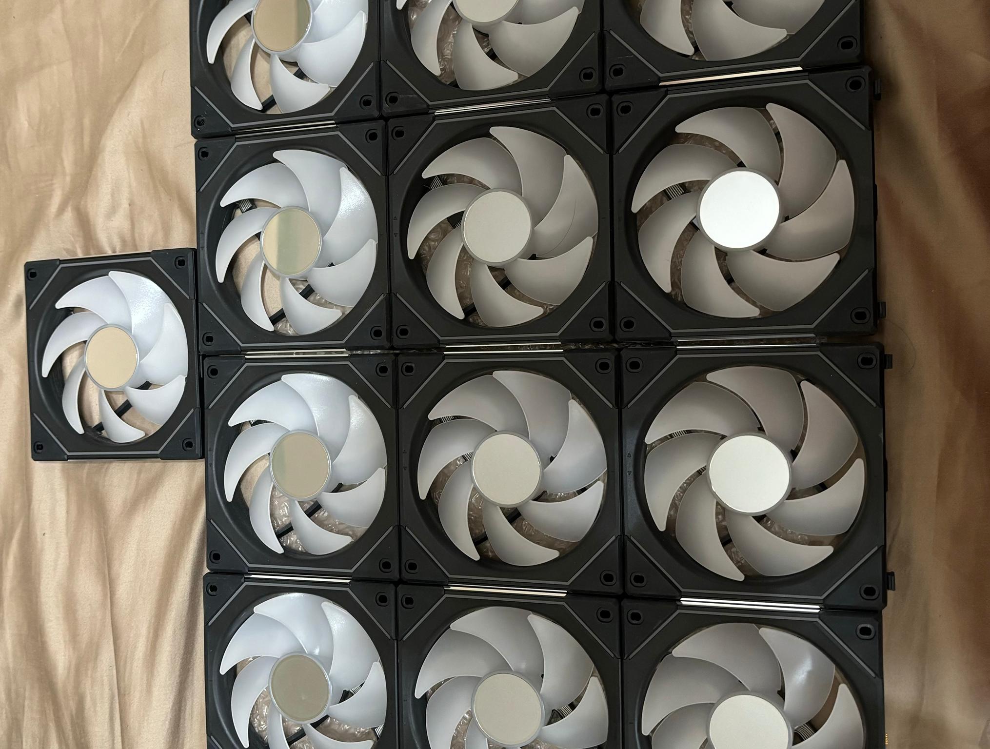 Lian Li infinity fans