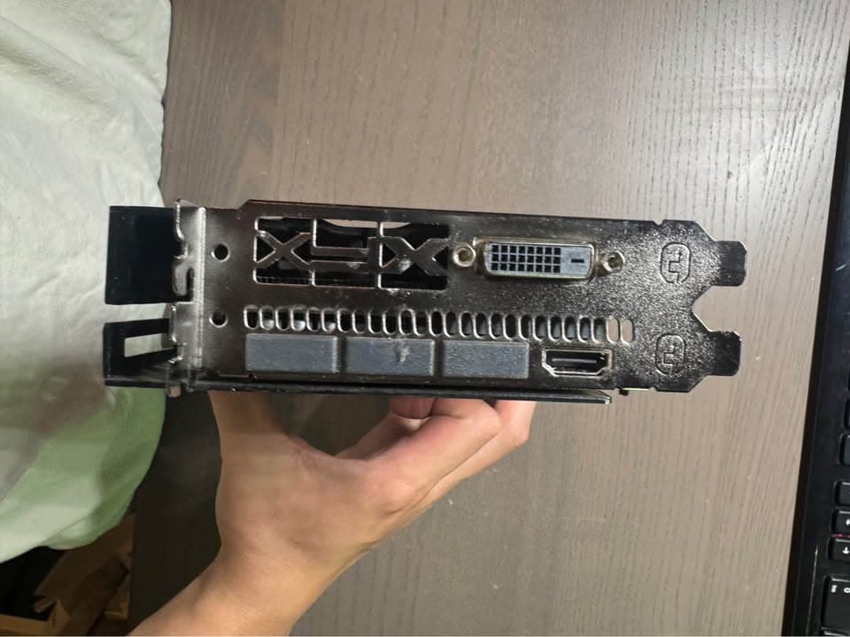 XFX Radeon RX 580 8GB GPU Graphics Card (For parts, Does not display/Post)
