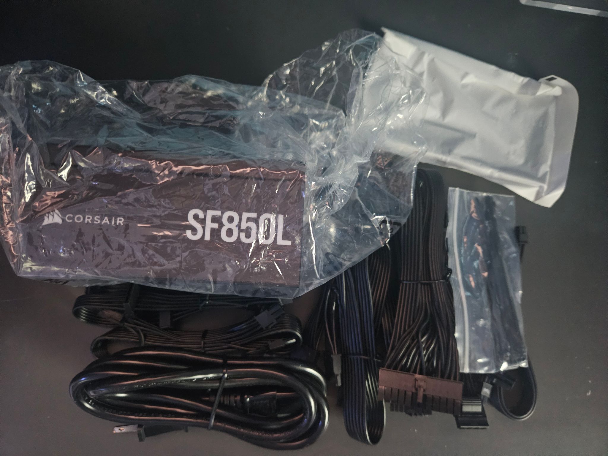 SF-L Series™ SF850L Fully Modular Low-Noise SFX Power Supply