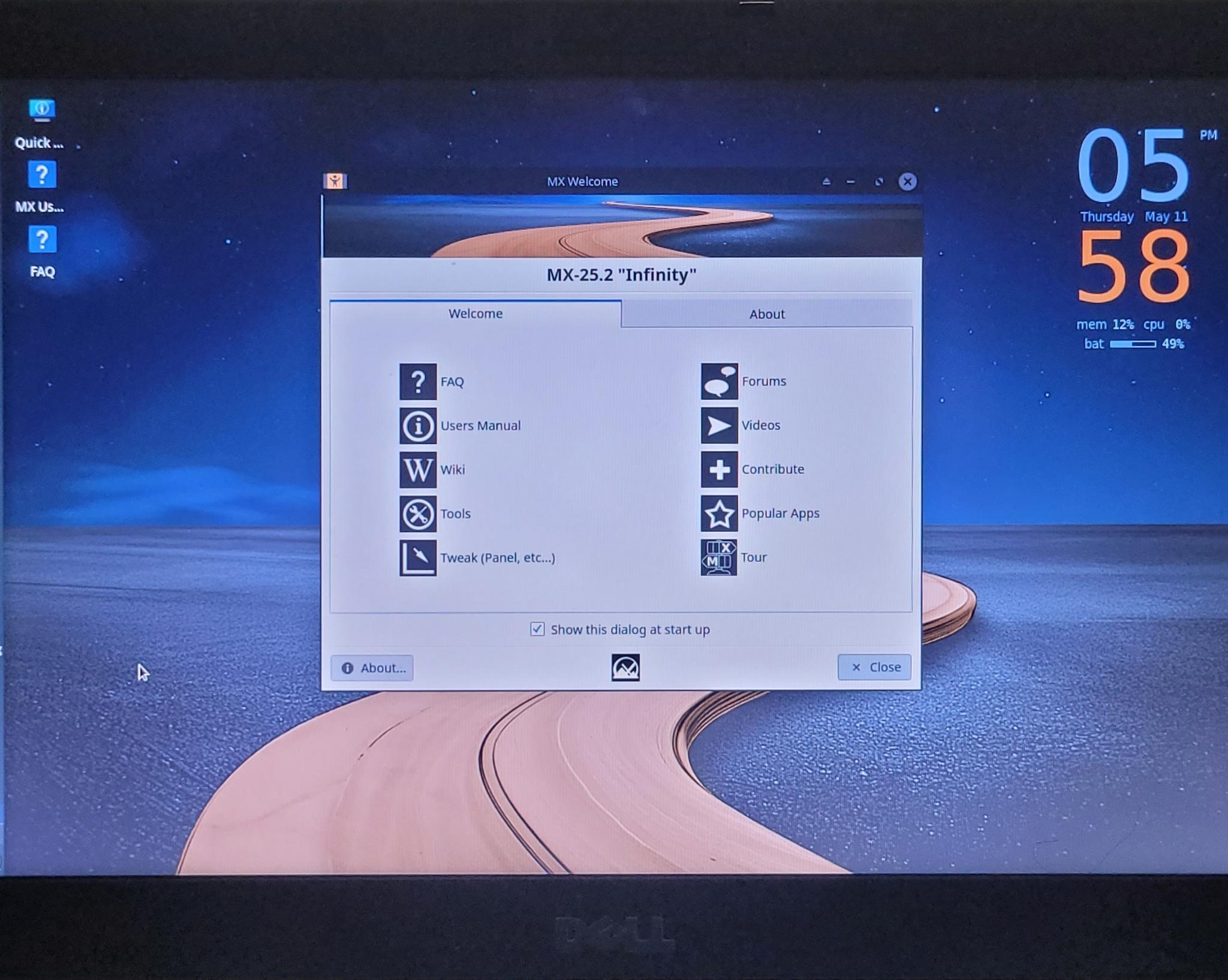 Dell Latitude E6410 Intel Core i7-620M 4GB RAM 320GB HDD MX Linux Charger 2x Batteries