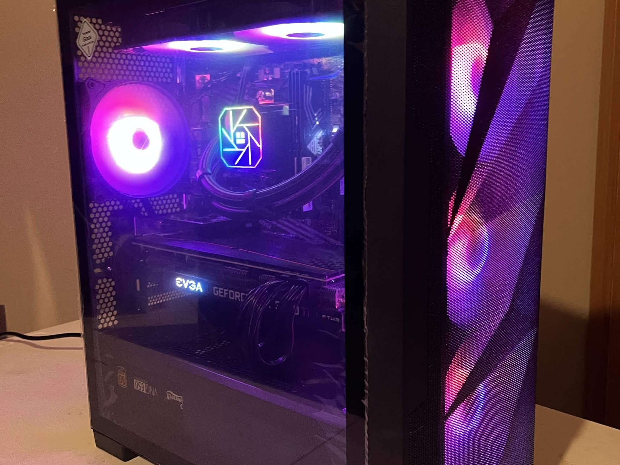 RTX 3060 Ti Gaming PC Ryzen 5 5500, 32GB DDR4 3200MT/s, 1 TB NVMe SSD.