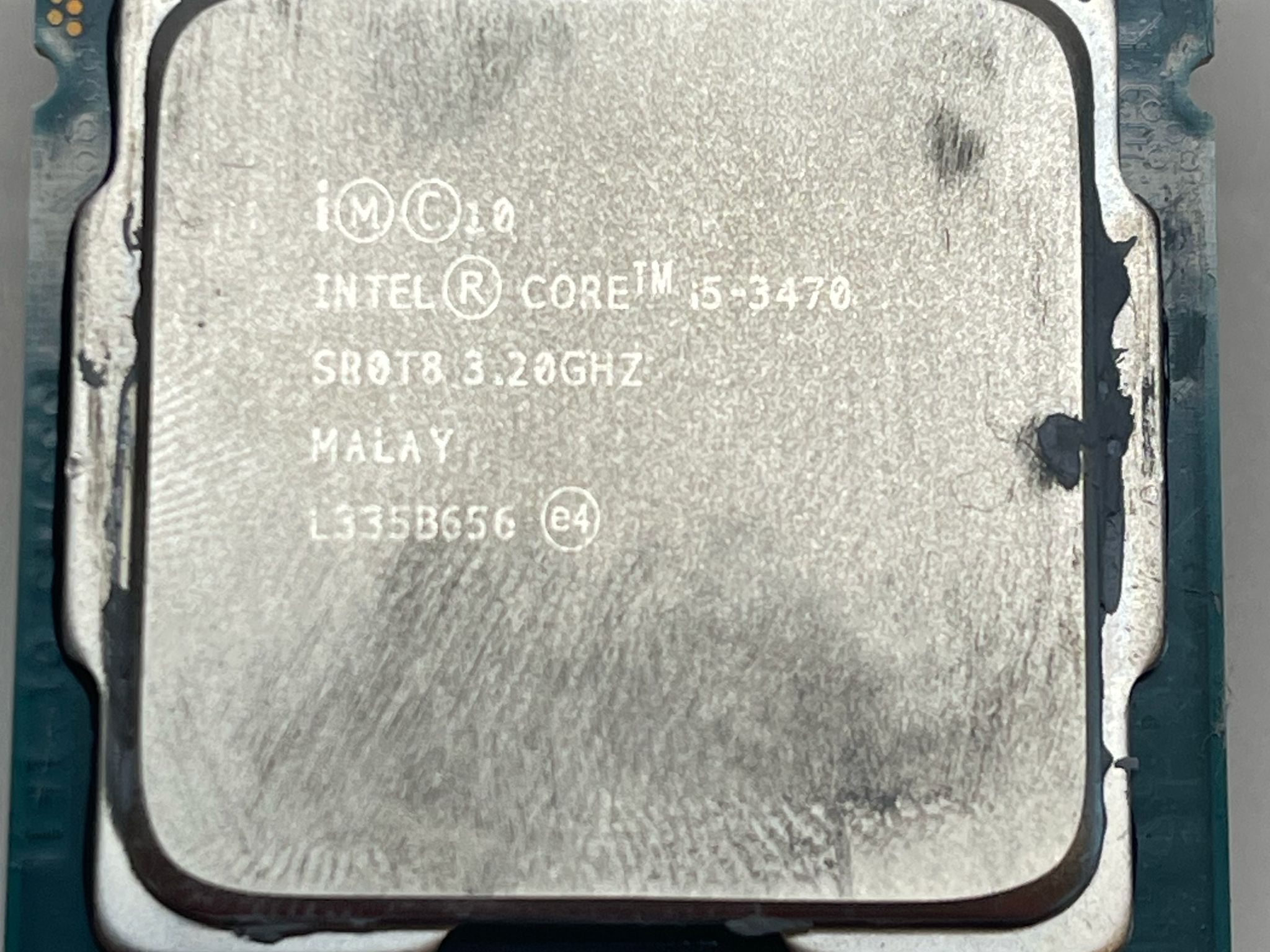 Bundle of 5 Intel CPUs