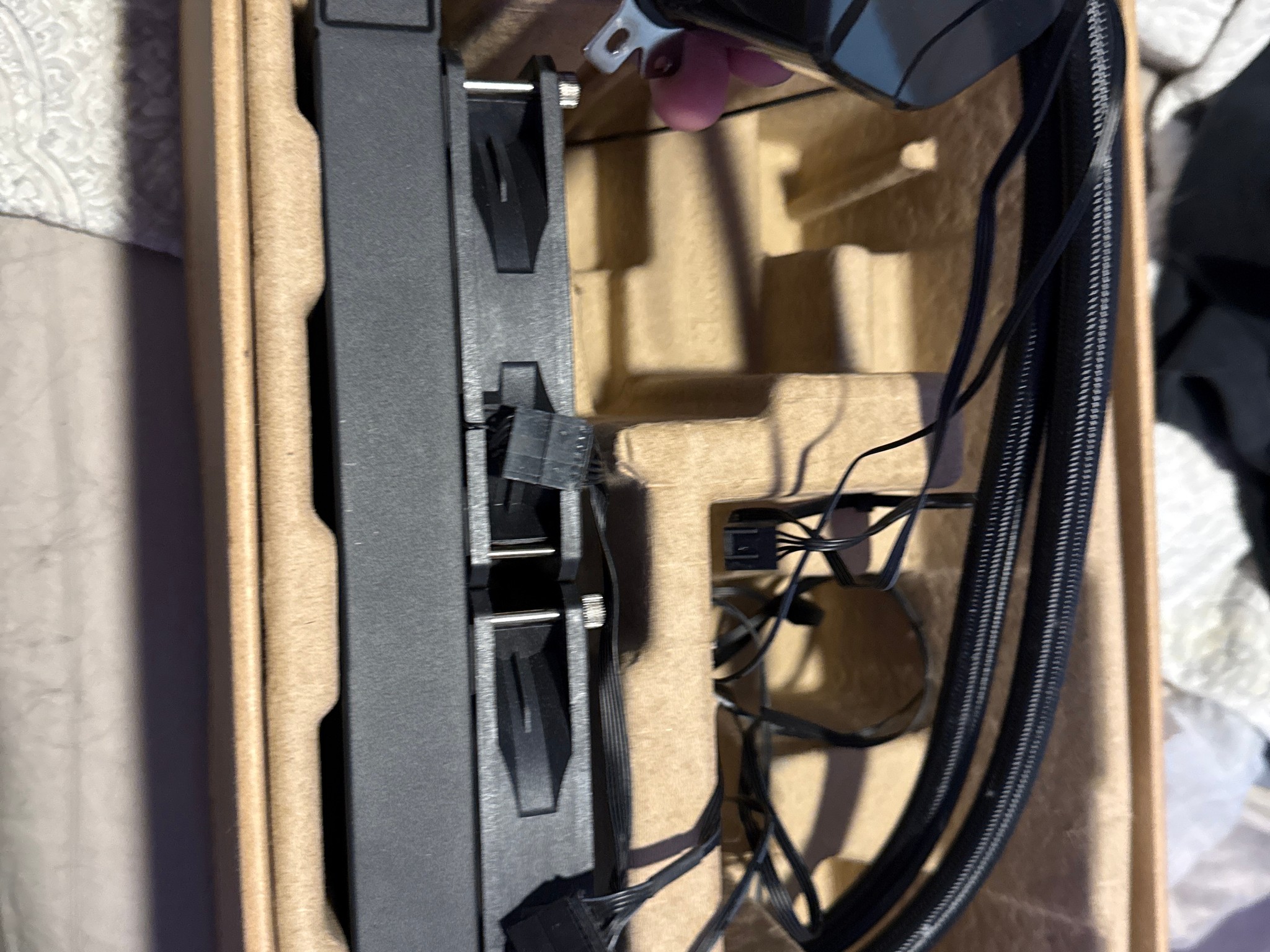 Cooler master elite liquid 240 CPU liquid cooler black